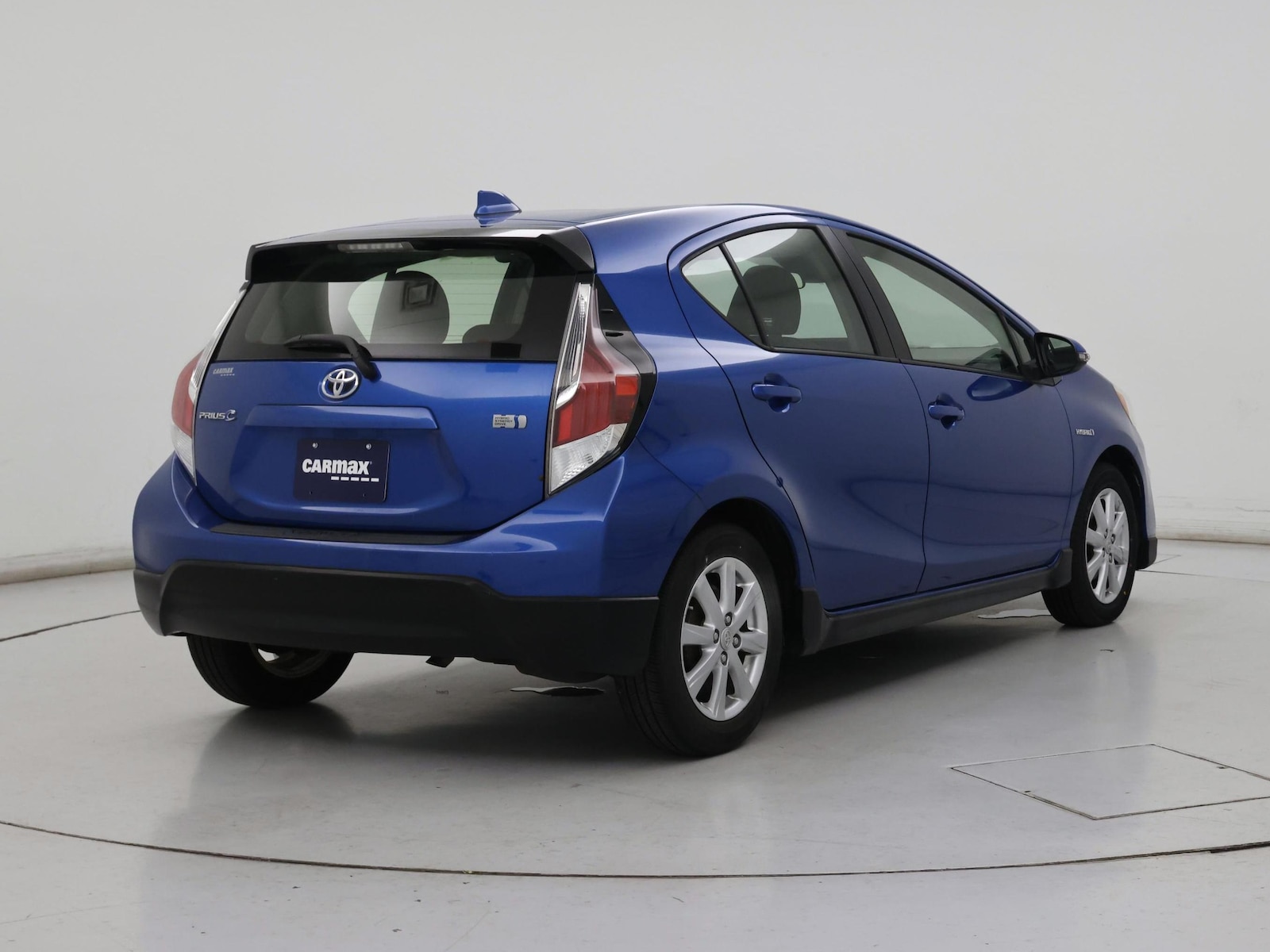 2017 Toyota Prius c Three - Photo 9