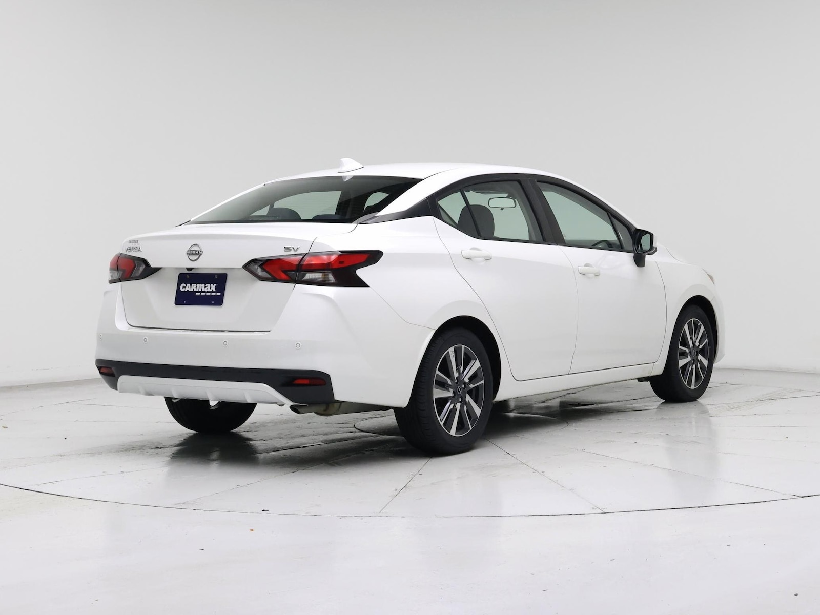 2024 Nissan Versa Sedan SV - Photo 9