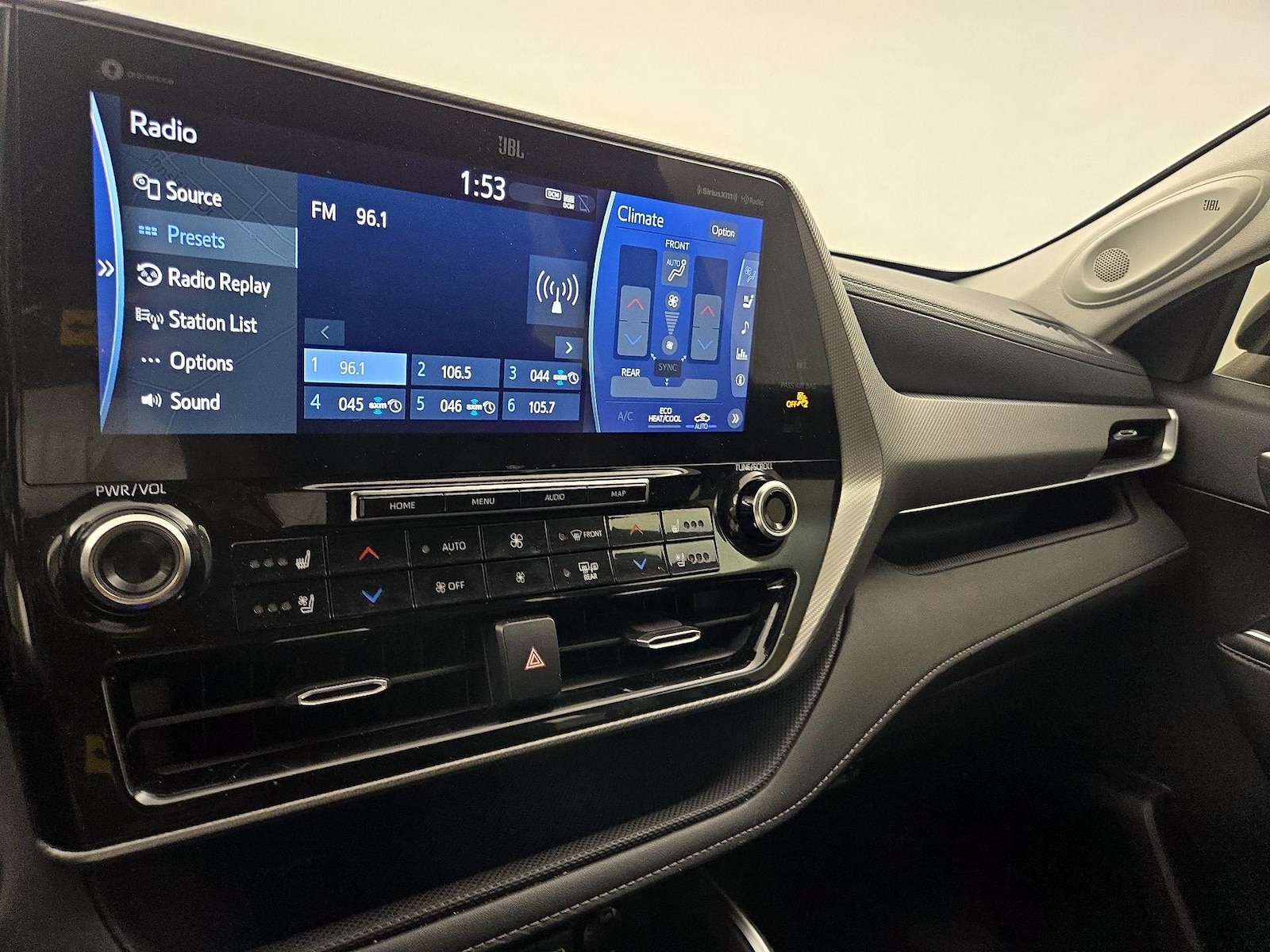 2020 Toyota Highlander Platinum - Photo 17