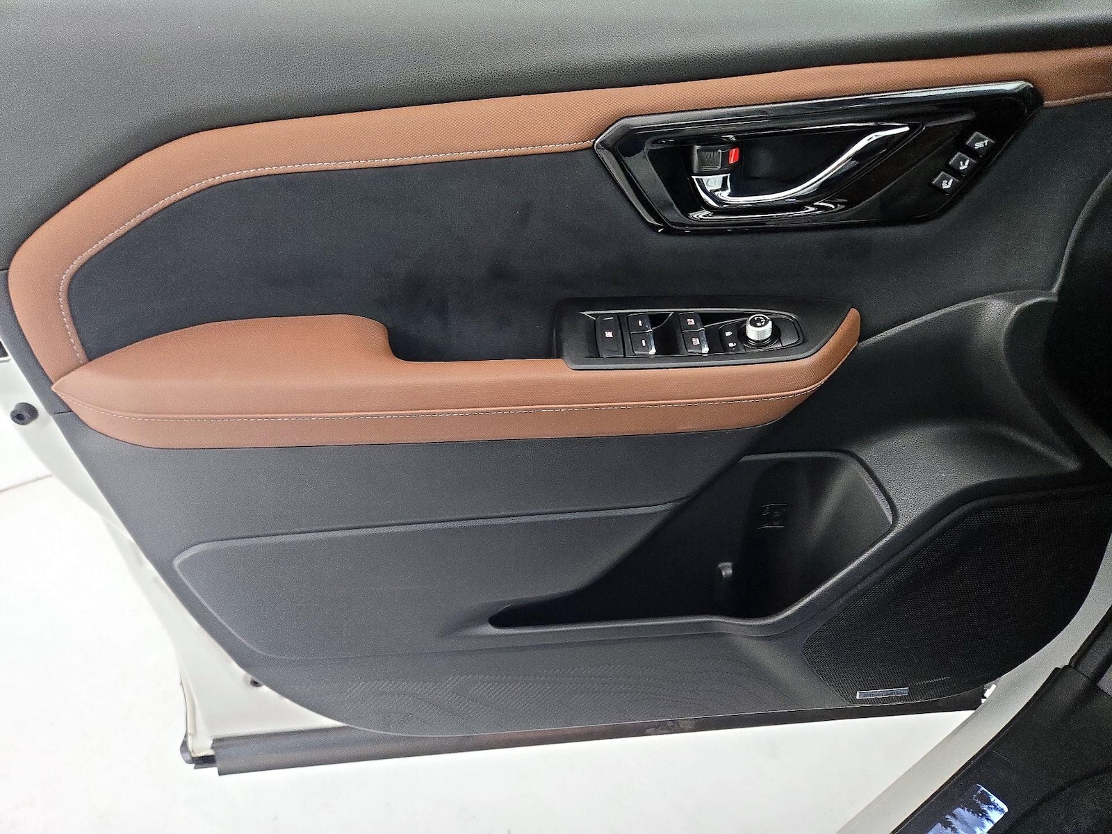 2026 Subaru Forester Touring - Photo 13