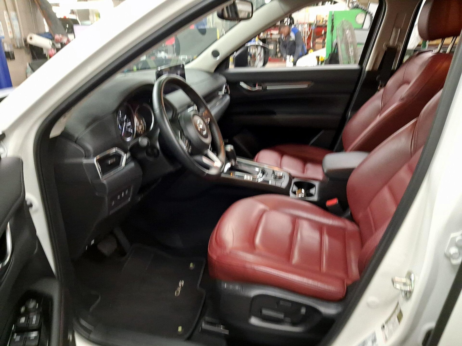 2025 Mazda CX-5 S Carbon Edition - Photo 12