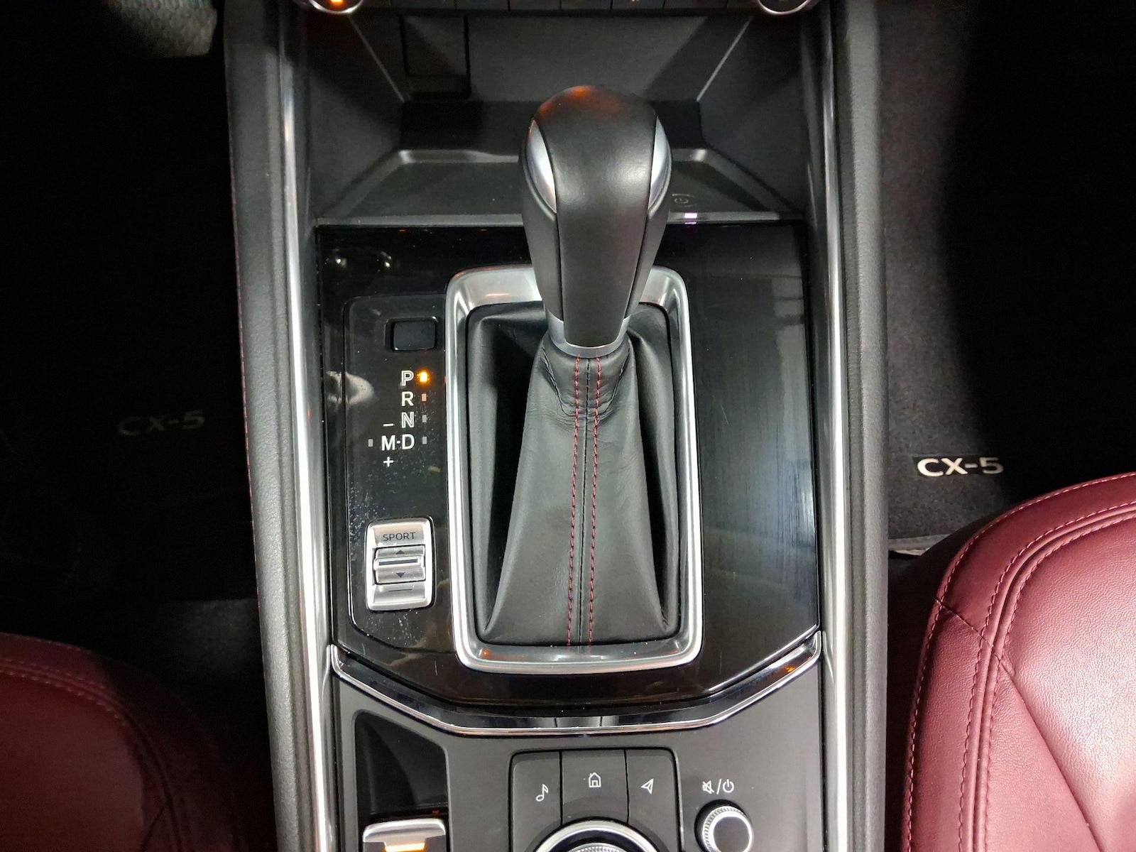 2025 Mazda CX-5 S Carbon Edition - Photo 16