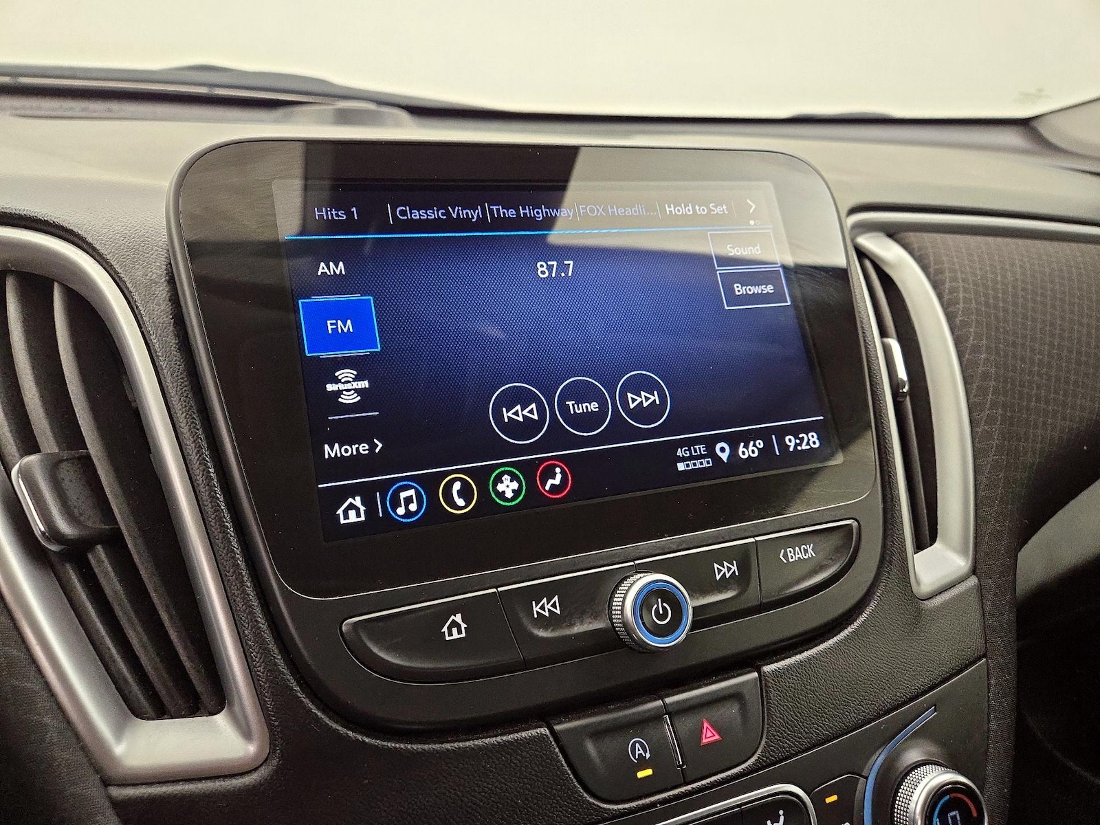 2025 Chevrolet Malibu 1LT - Photo 16