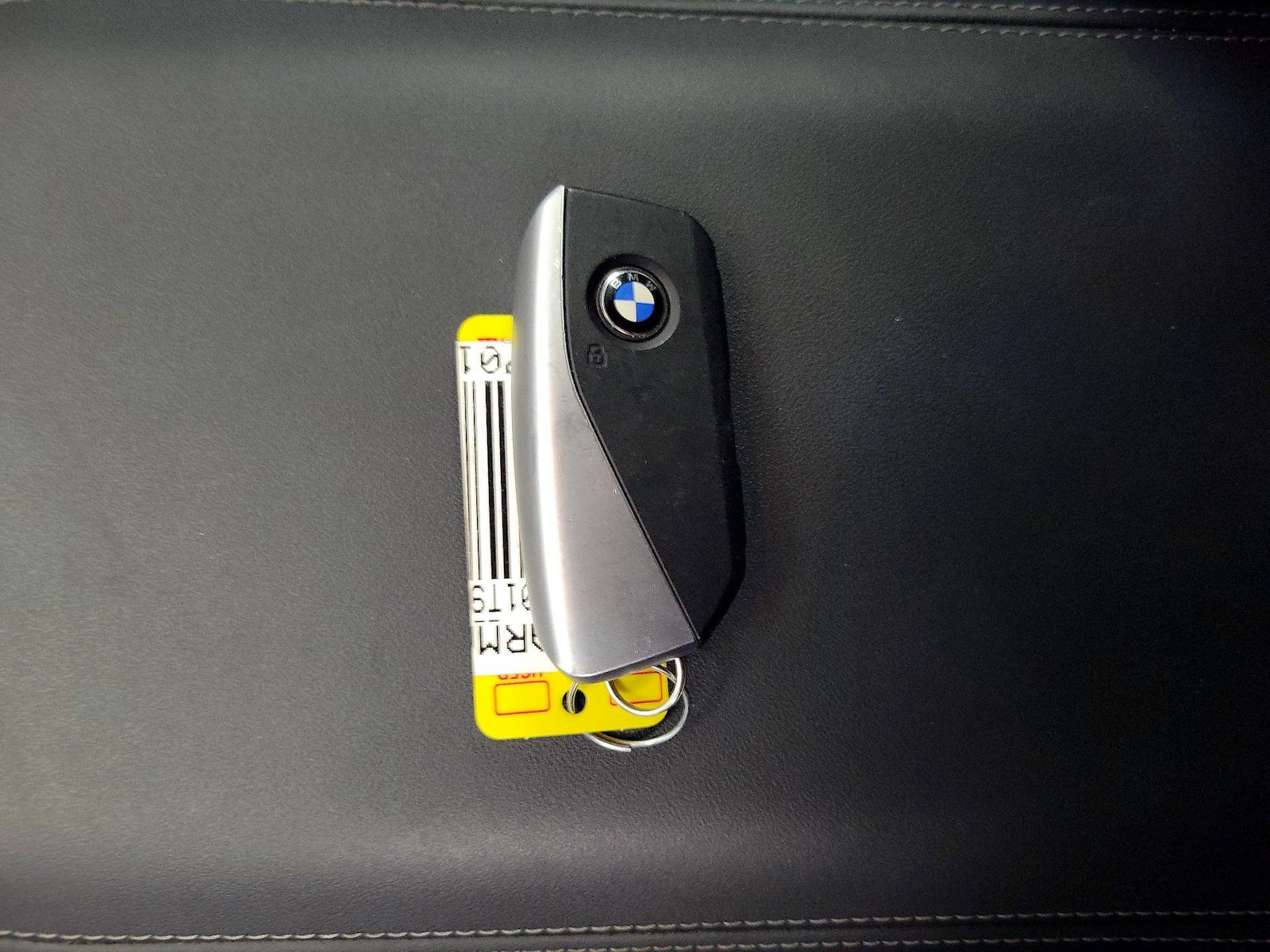 2026 BMW X3 30 - Photo 23