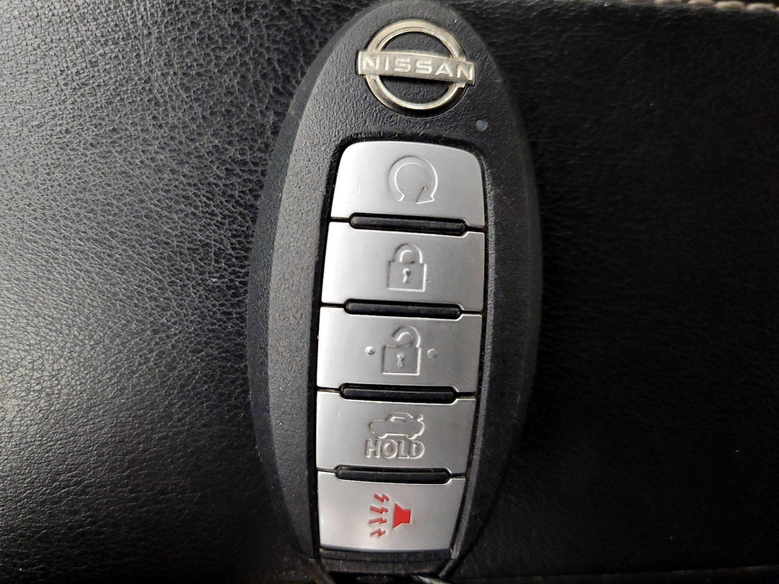 2025 Nissan Altima SV - Photo 23