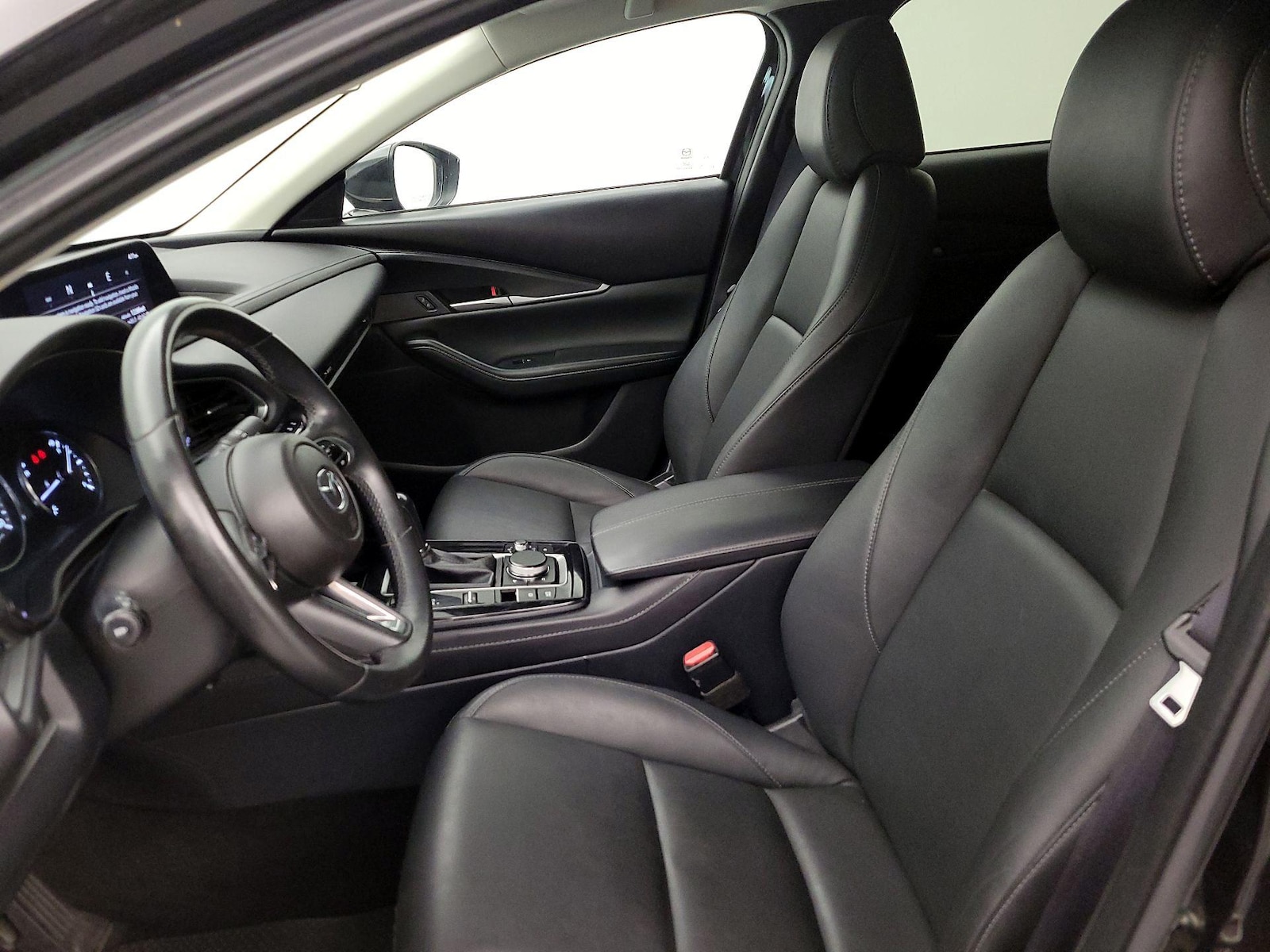 Side Airbags & Leatherette Seats