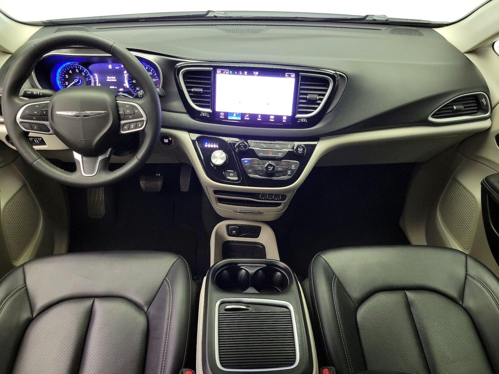 2024 Chrysler Pacifica Touring L - Photo 10
