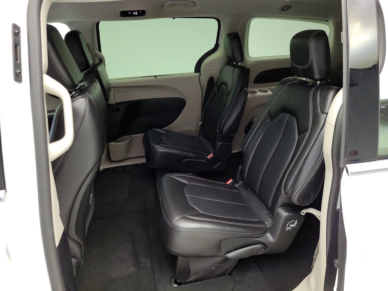 2024 Chrysler Pacifica Touring L - Photo 20