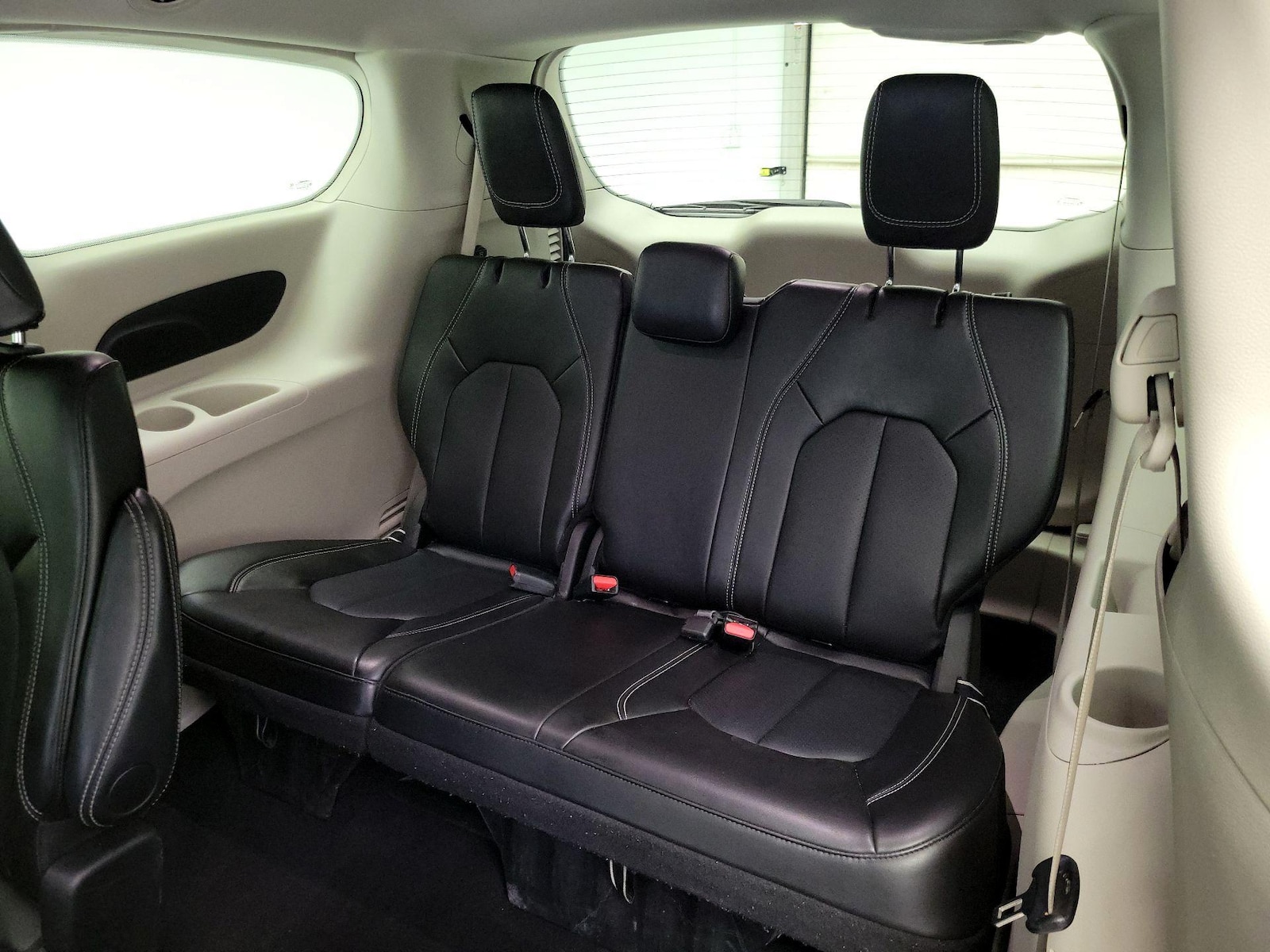 2024 Chrysler Pacifica Touring L - Photo 21