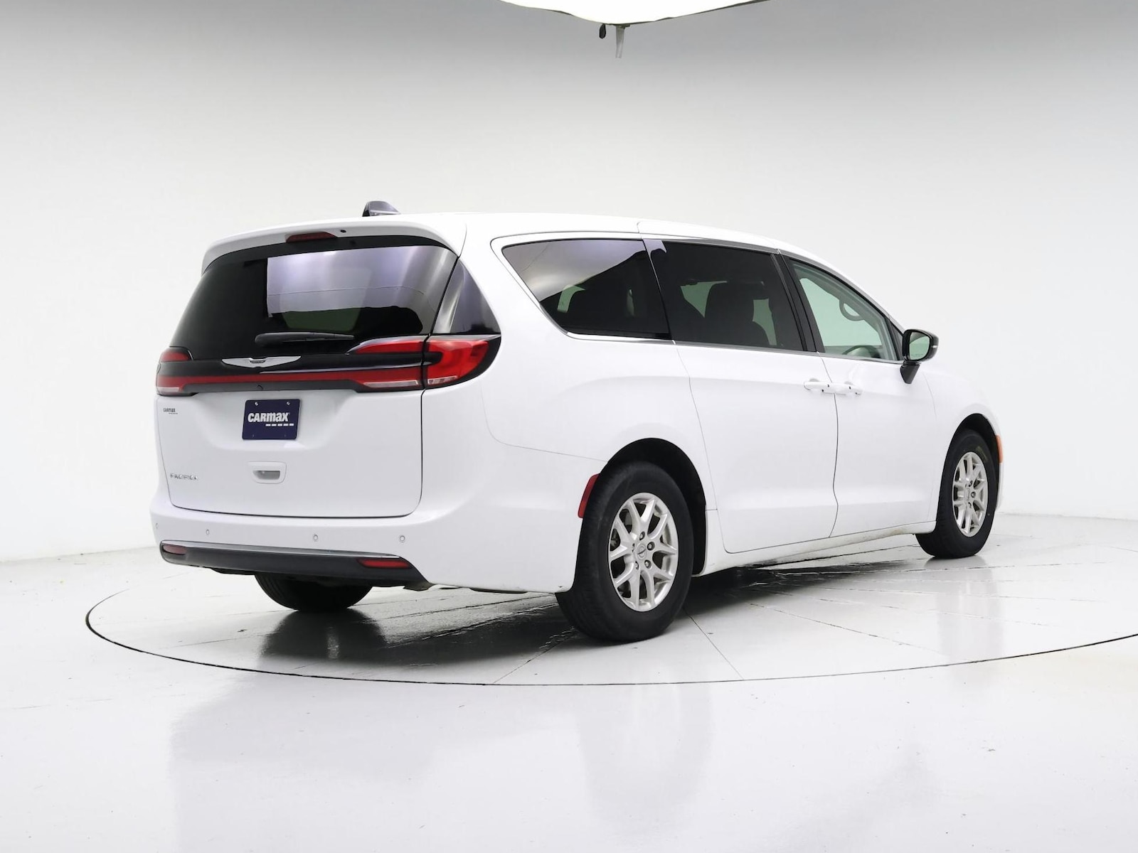 2024 Chrysler Pacifica Touring L - Photo 9
