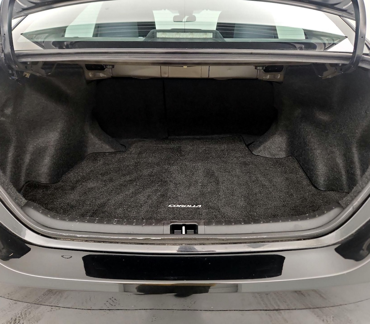 Trunk/Cargo (Seats Up)
