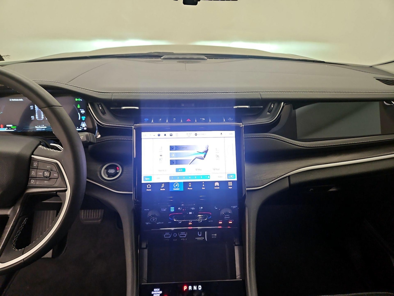 Apple CarPlay® & Android Auto™