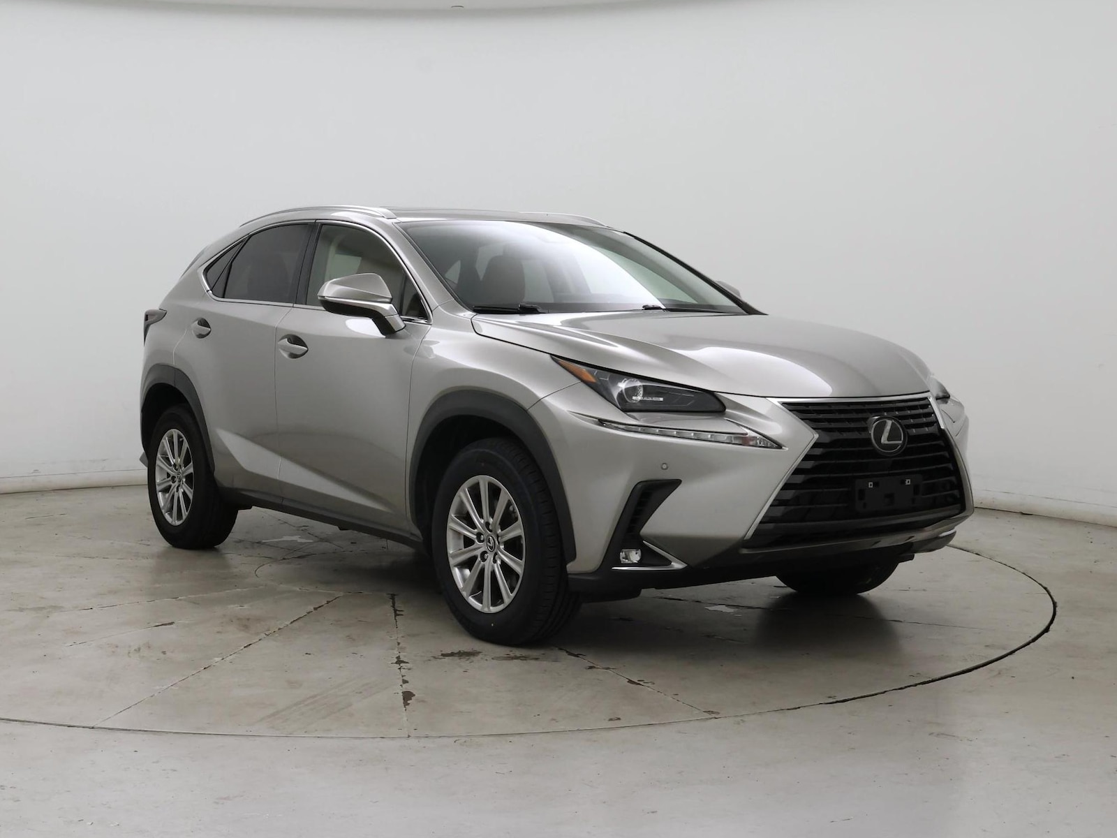 2021 Lexus NX 300 - Photo 2