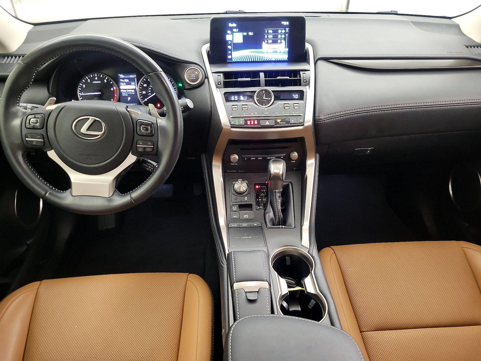 2021 Lexus NX 300 - Photo 10