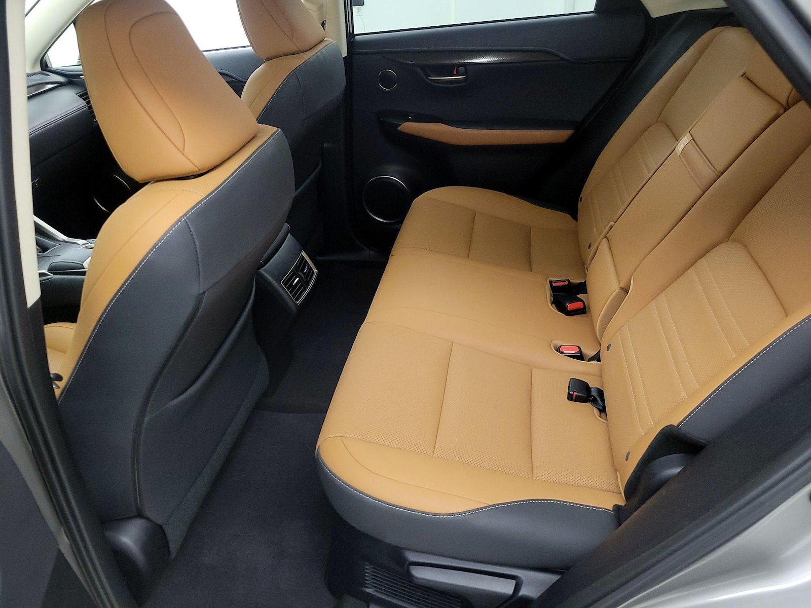 2021 Lexus NX 300 - Photo 20