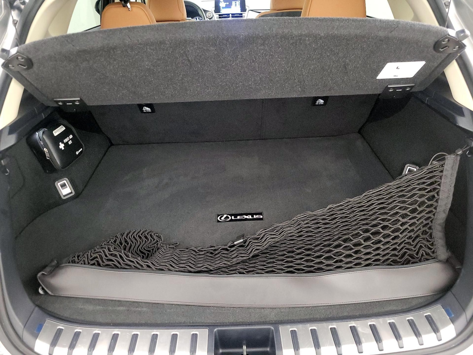 2021 Lexus NX 300 - Photo 21