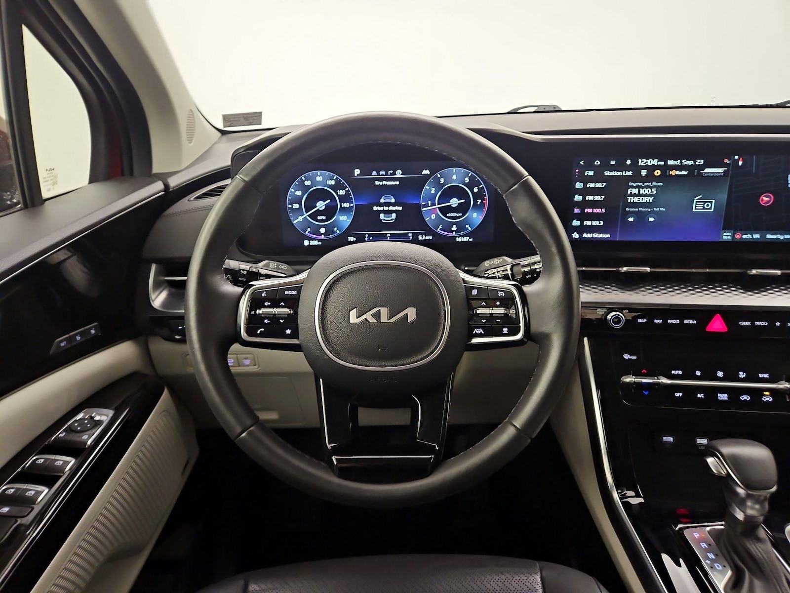 2024 Kia Carnival SX Prestige - Photo 11