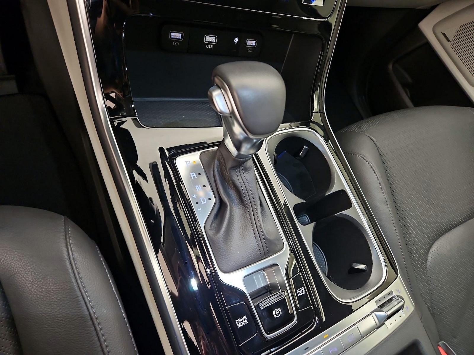 2024 Kia Carnival SX Prestige - Photo 19
