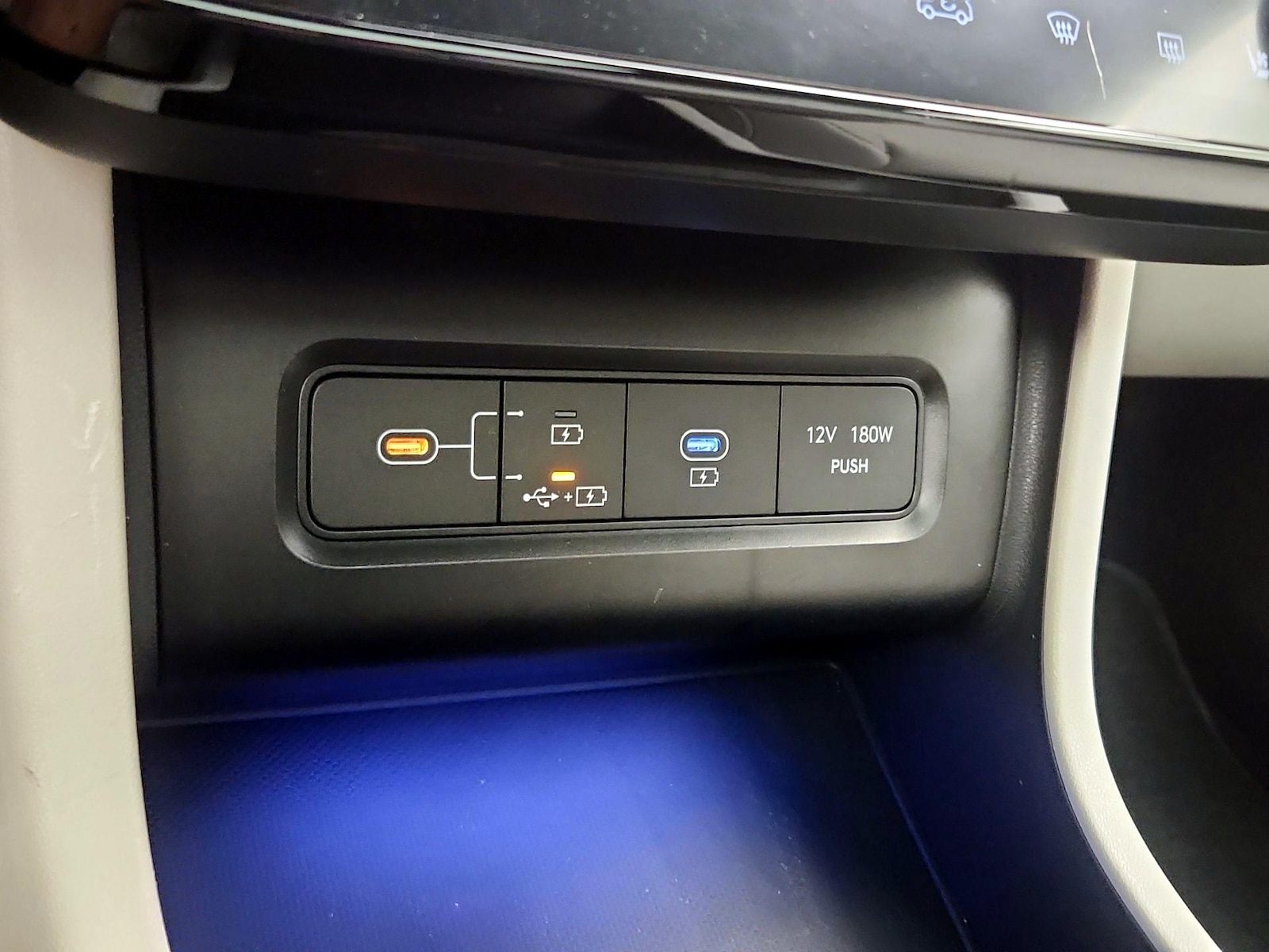 2025 Hyundai Tucson Limited - Photo 20