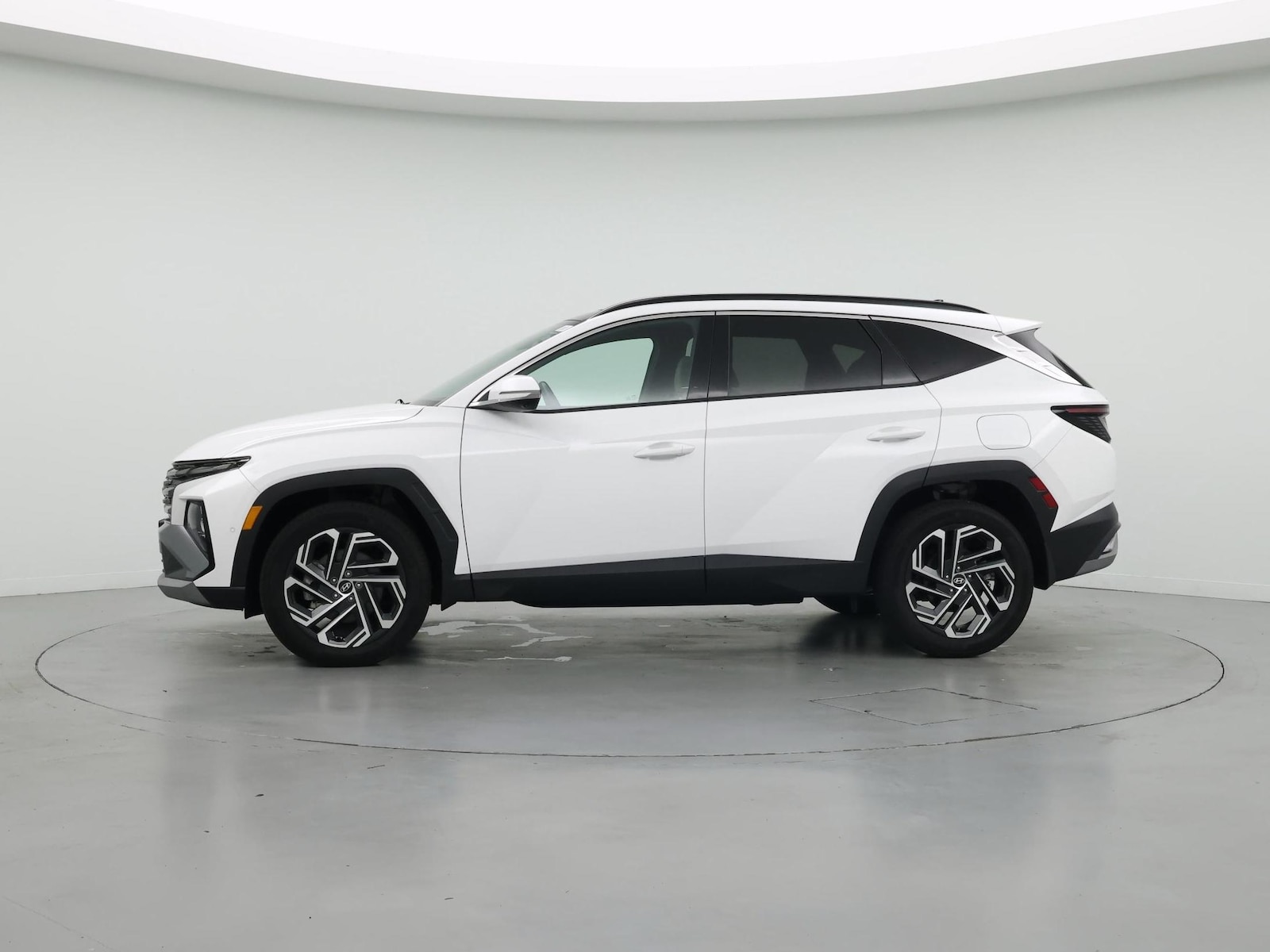 2025 Hyundai Tucson Limited - Photo 4