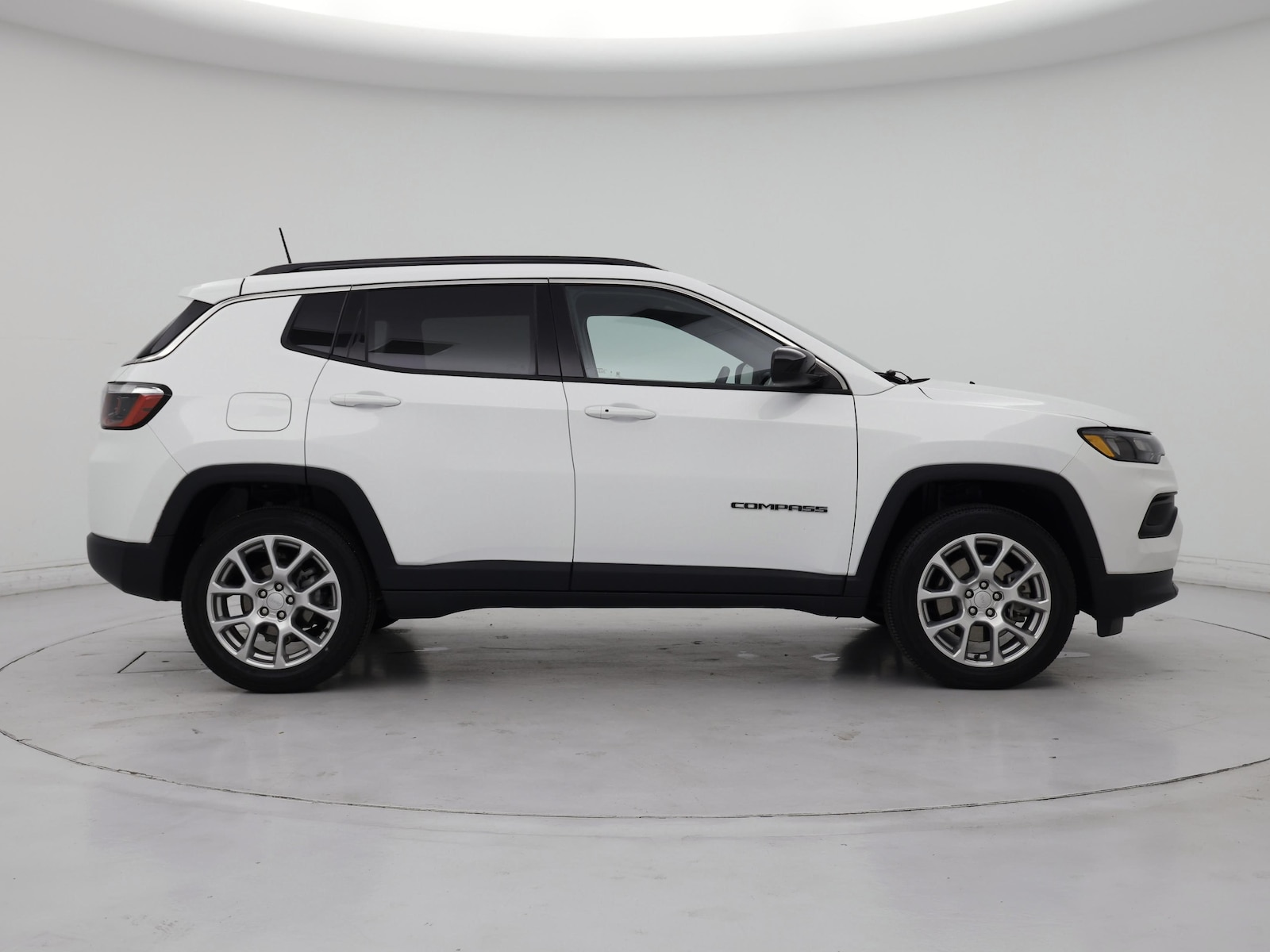 2023 Jeep Compass Latitude Lux - Photo 8