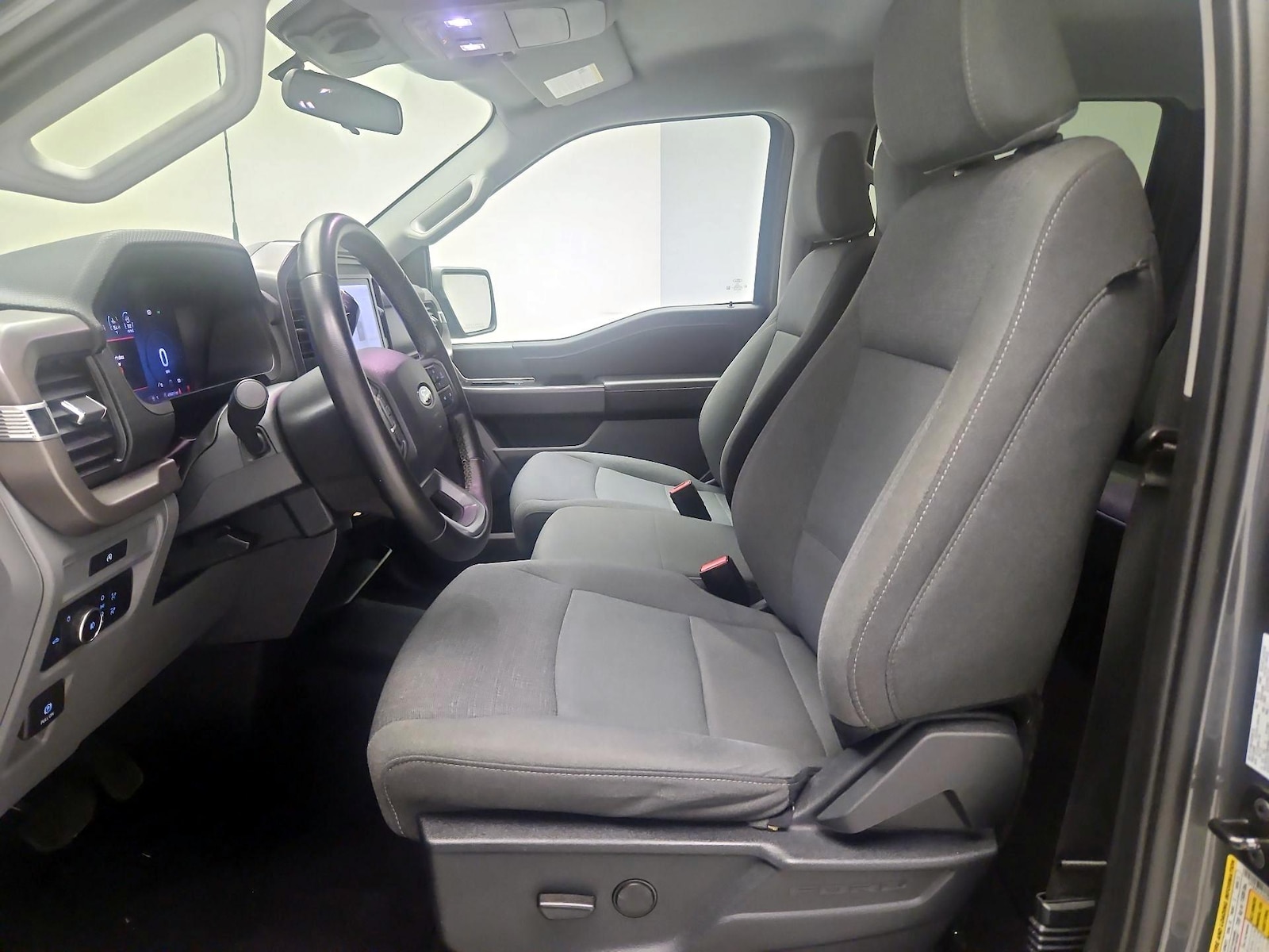 Power Seat(s) & Side Airbags