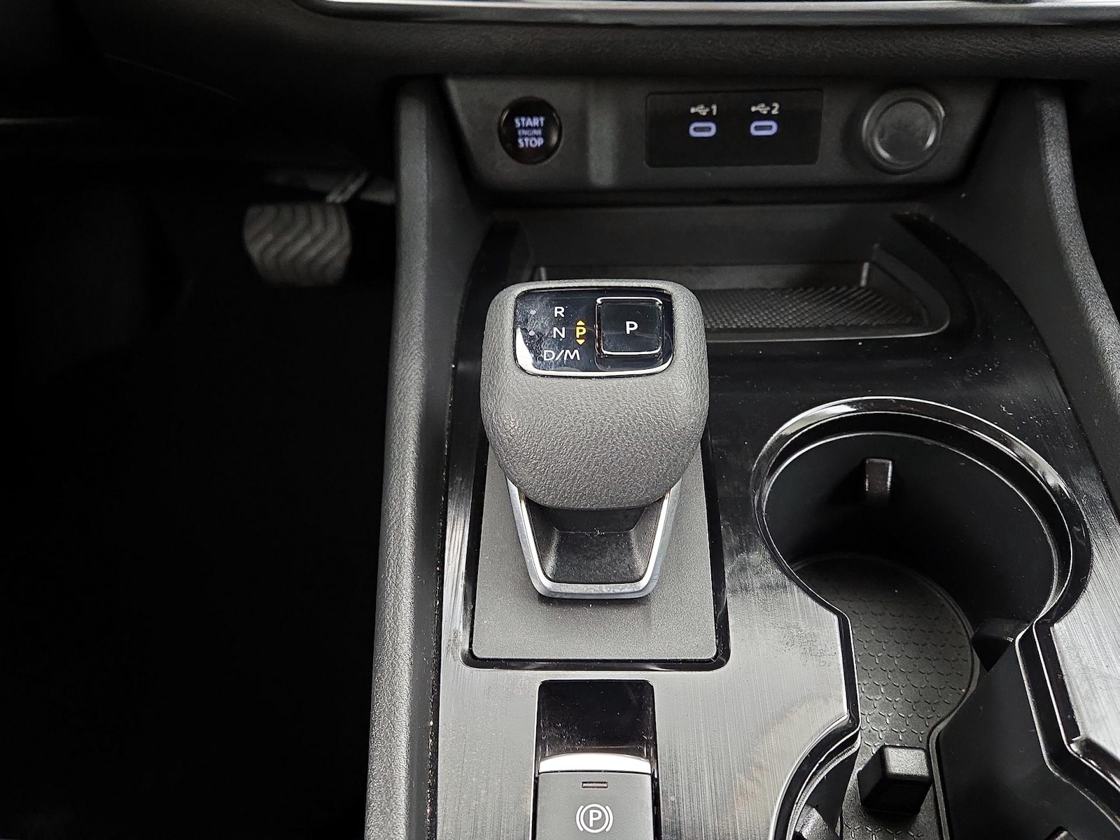 2025 Nissan Rogue SV - Photo 18