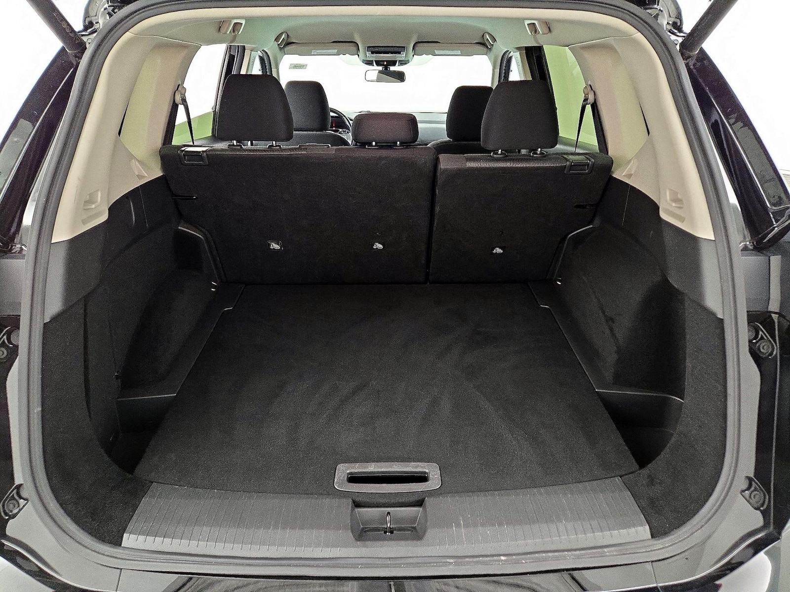 2025 Nissan Rogue SV - Photo 21