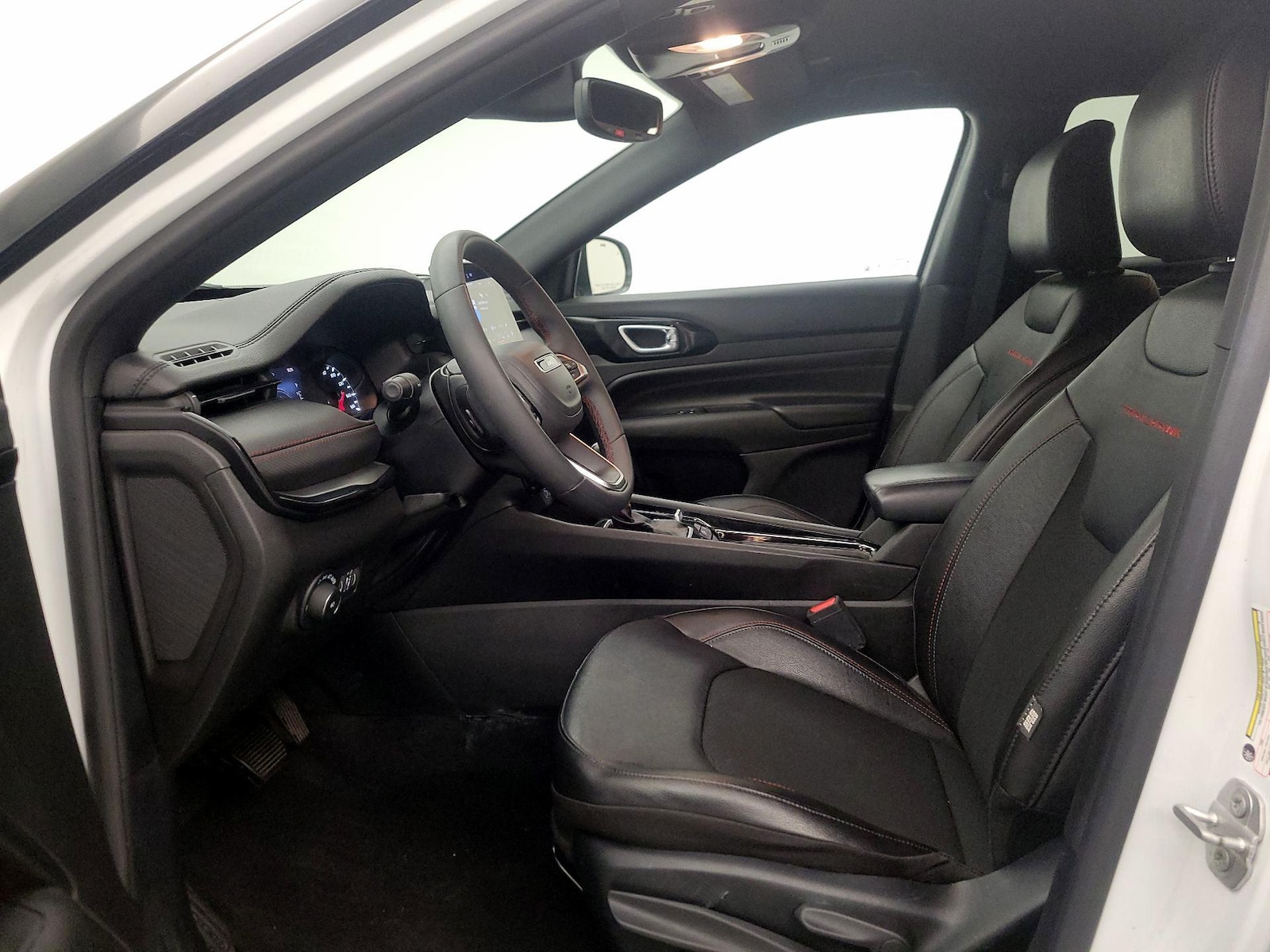 Leather Seats & Side Airbags