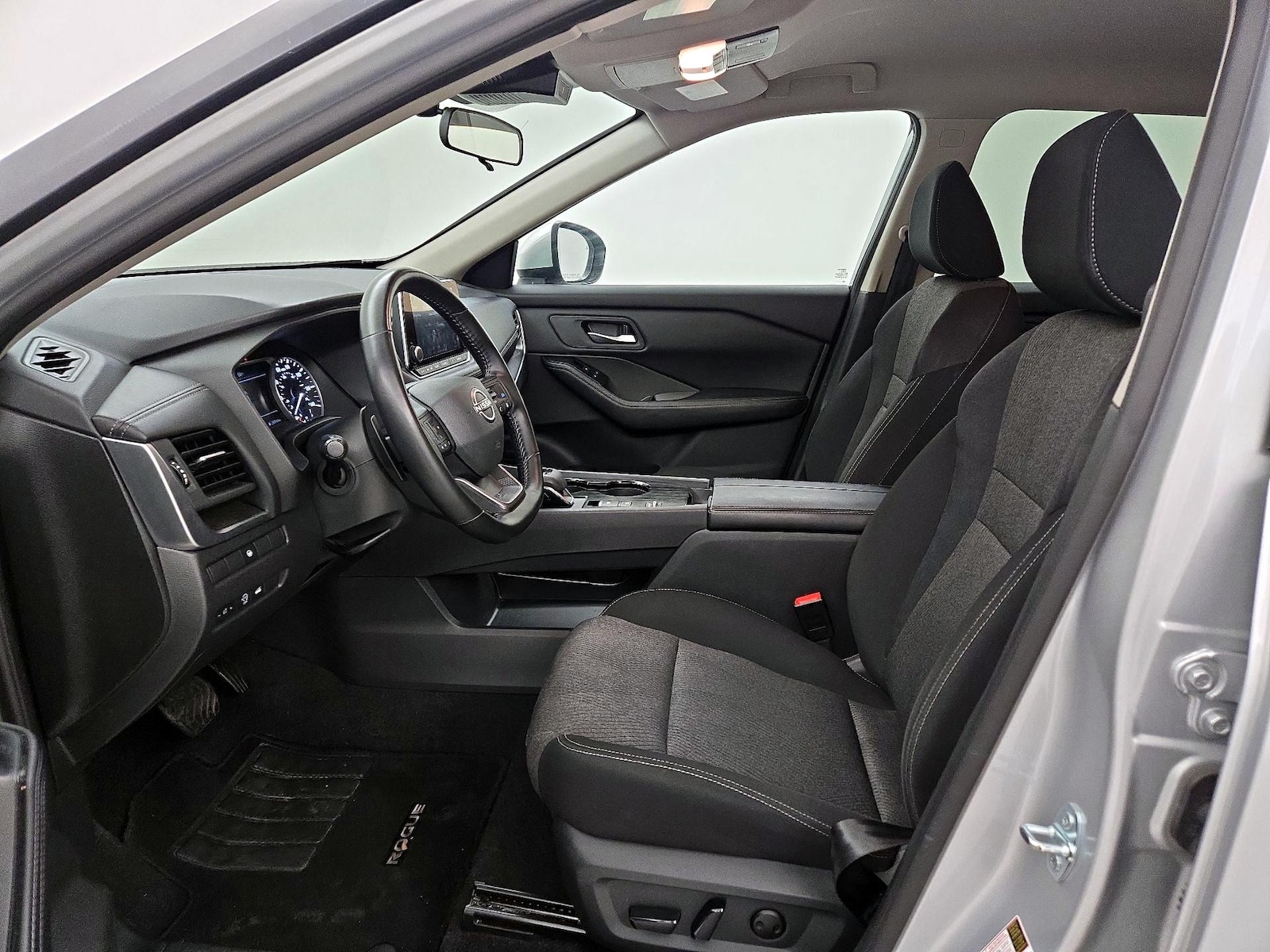 Power Seat(s) & Side Airbags