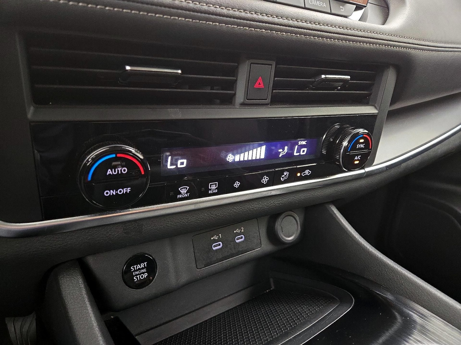 2025 Nissan Rogue SV - Photo 17