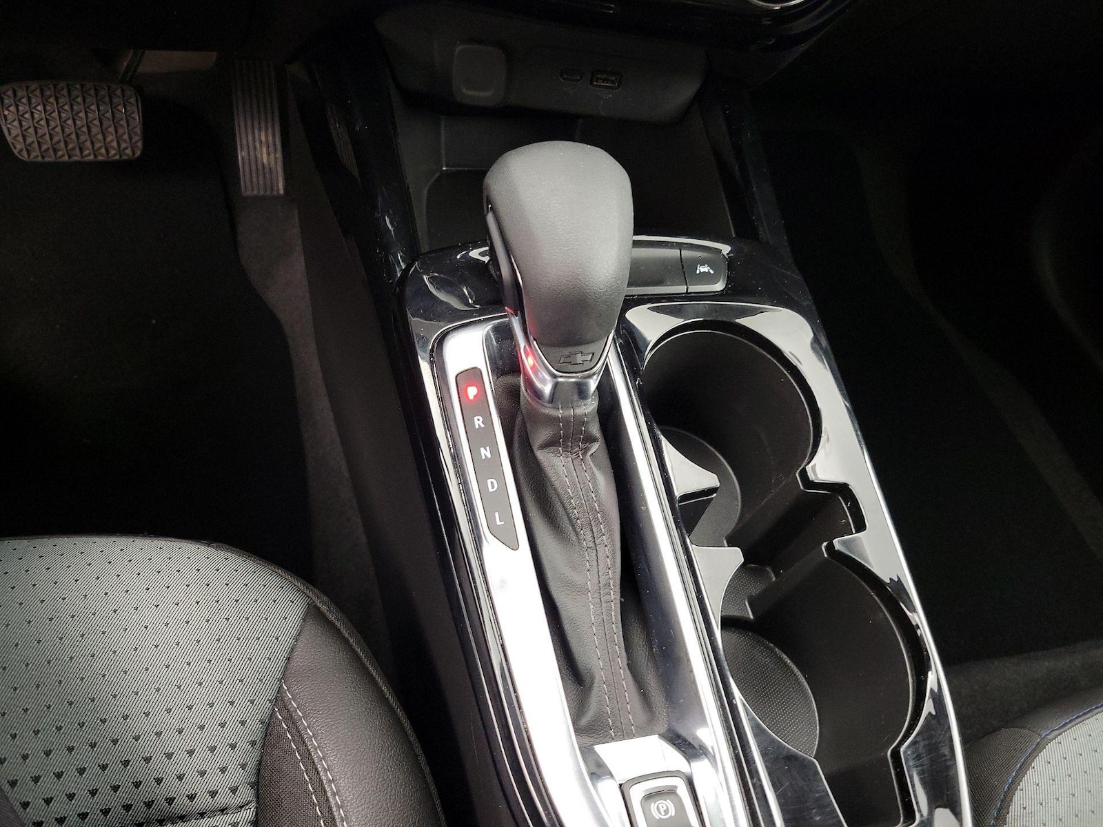 2025 Chevrolet Trax LT - Photo 18