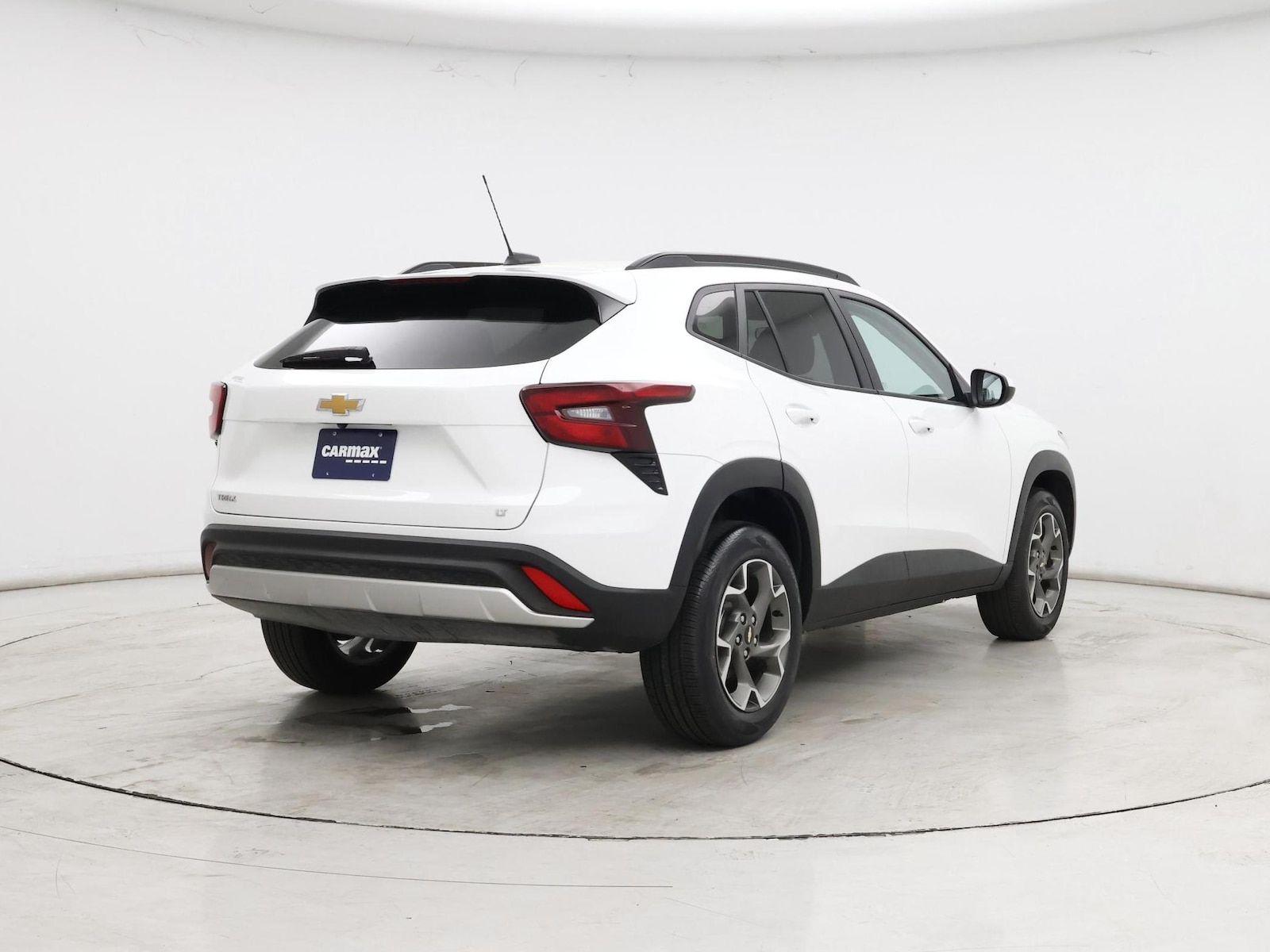 2025 Chevrolet Trax LT - Photo 9