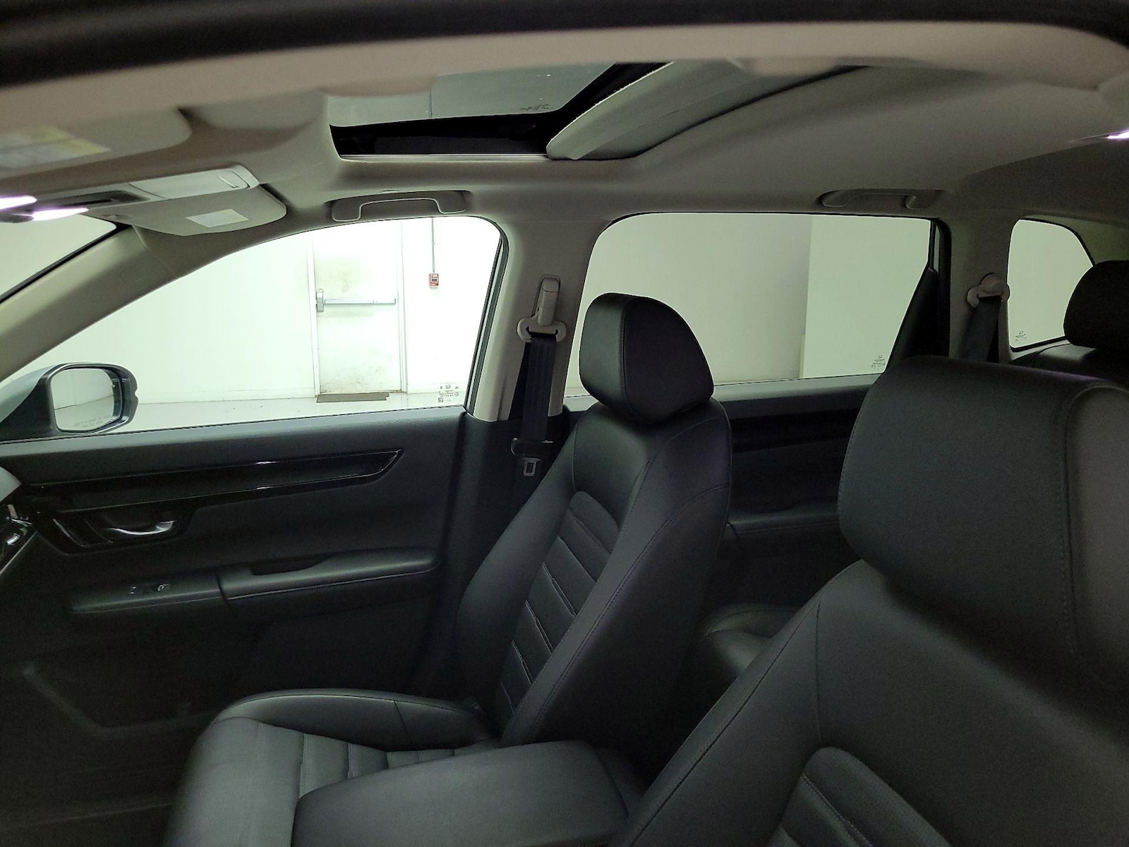 Sunroof(s) & Overhead Airbags