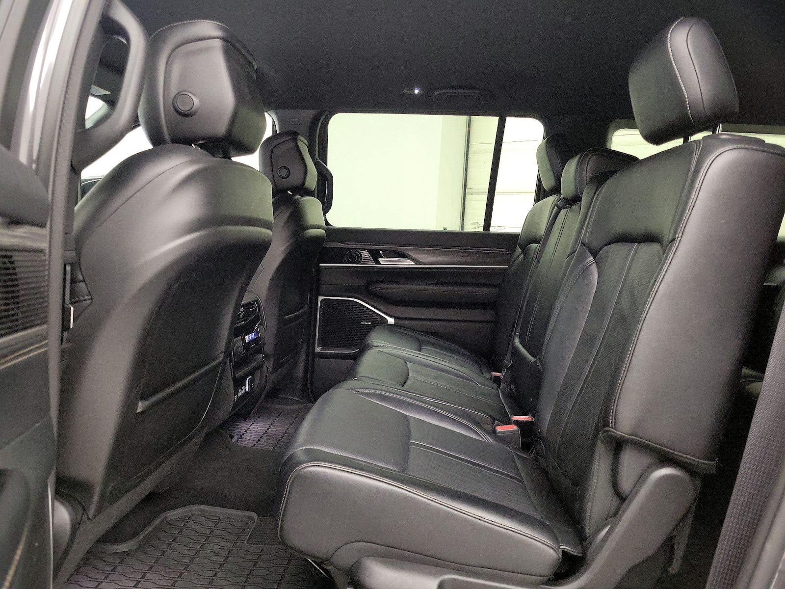Rear Air Conditioning