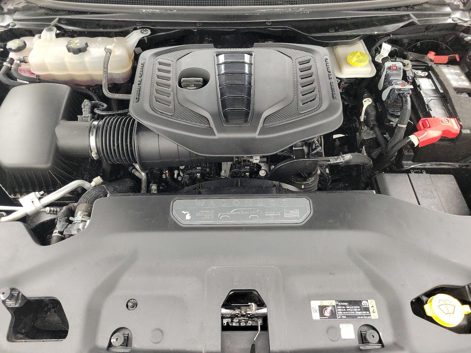2024 Jeep Wagoneer L Series II - Photo 25