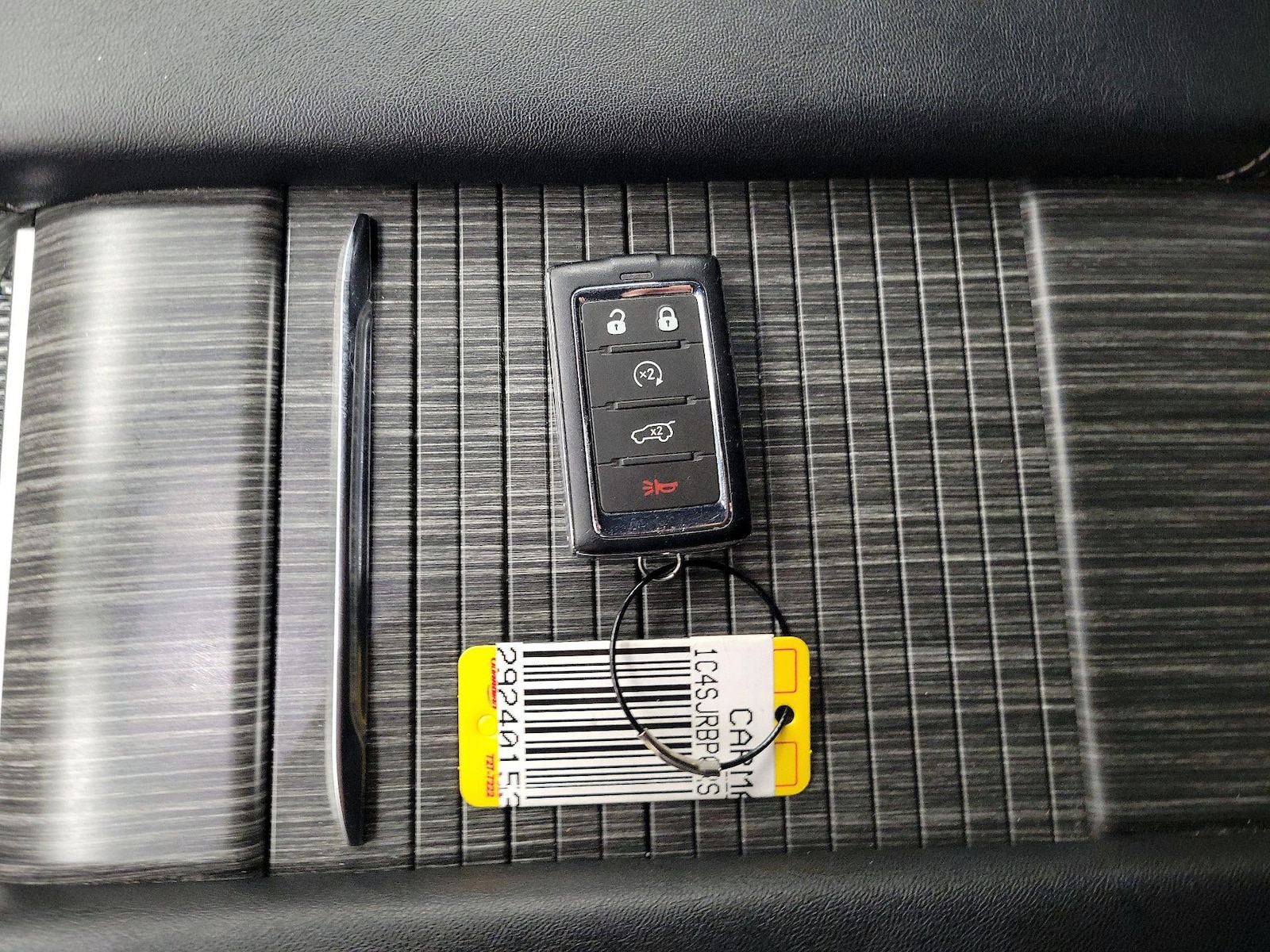 2024 Jeep Wagoneer L Series II - Photo 27
