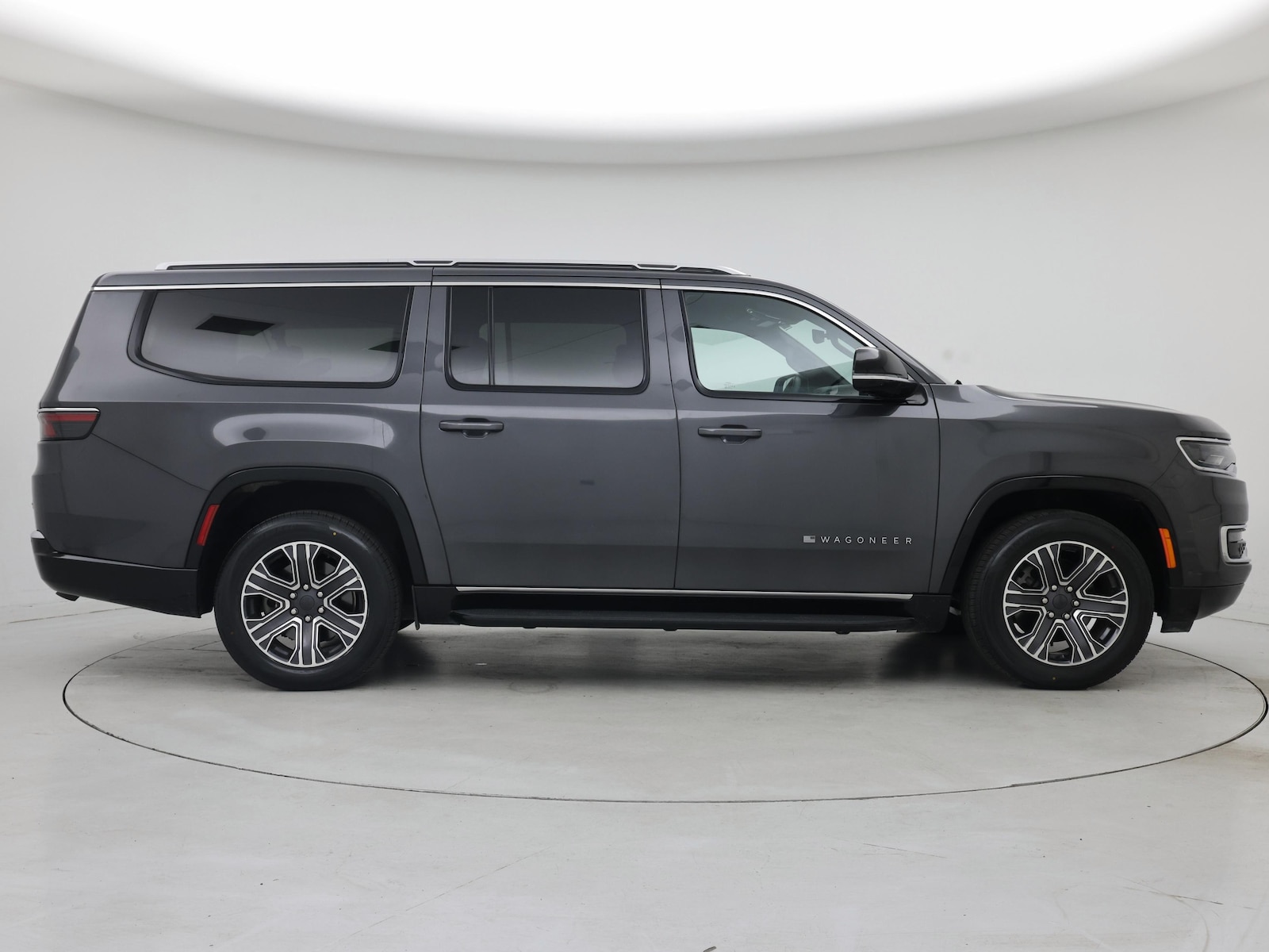 2024 Jeep Wagoneer L Series II - Photo 8