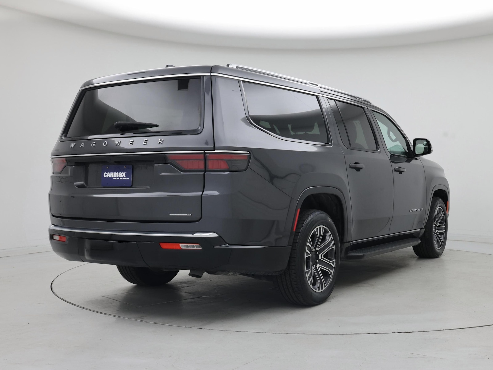 2024 Jeep Wagoneer L Series II - Photo 9