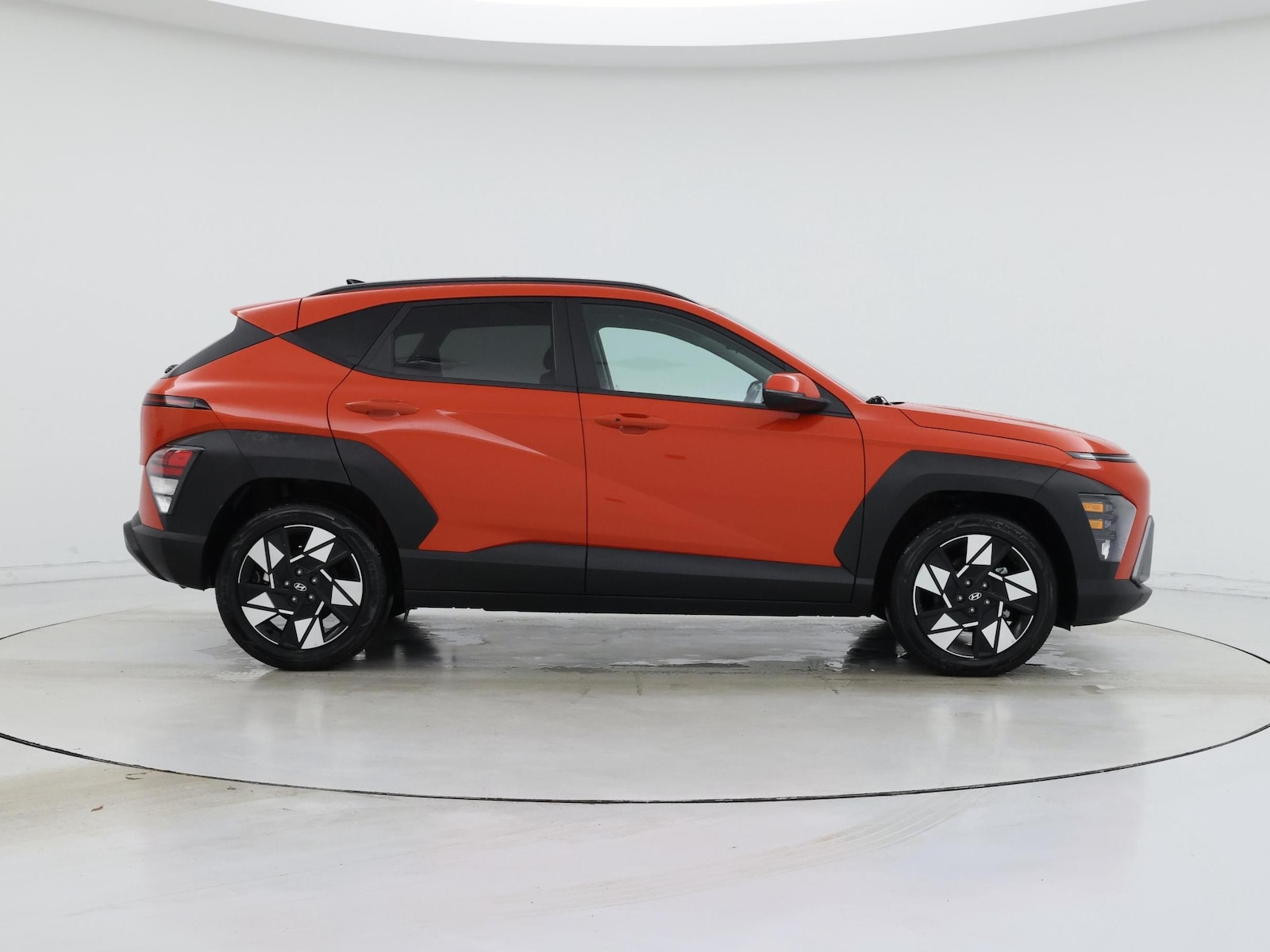 2025 Hyundai Kona SEL - Photo 8