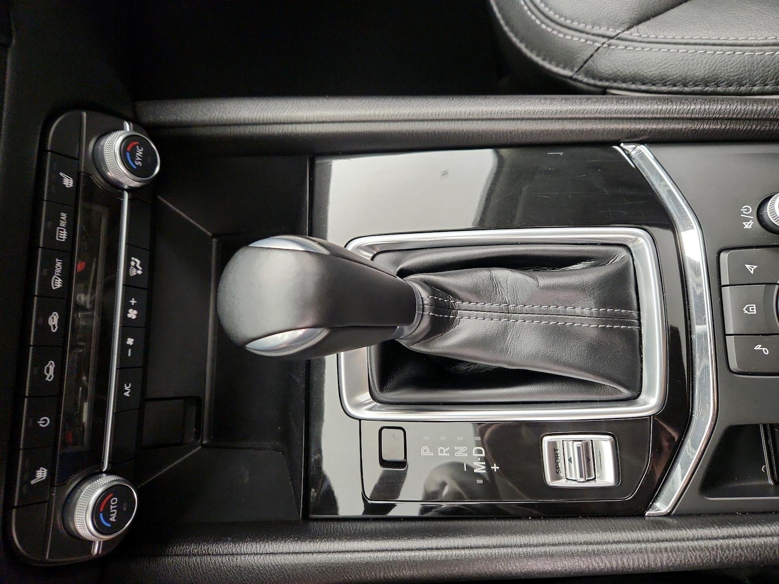 2025 Mazda CX-5 S Preferred package - Photo 18