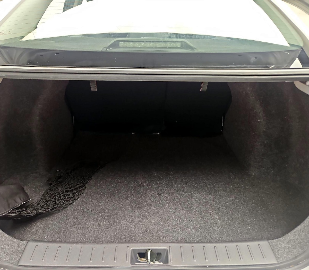 Trunk/Cargo (Seats Up)