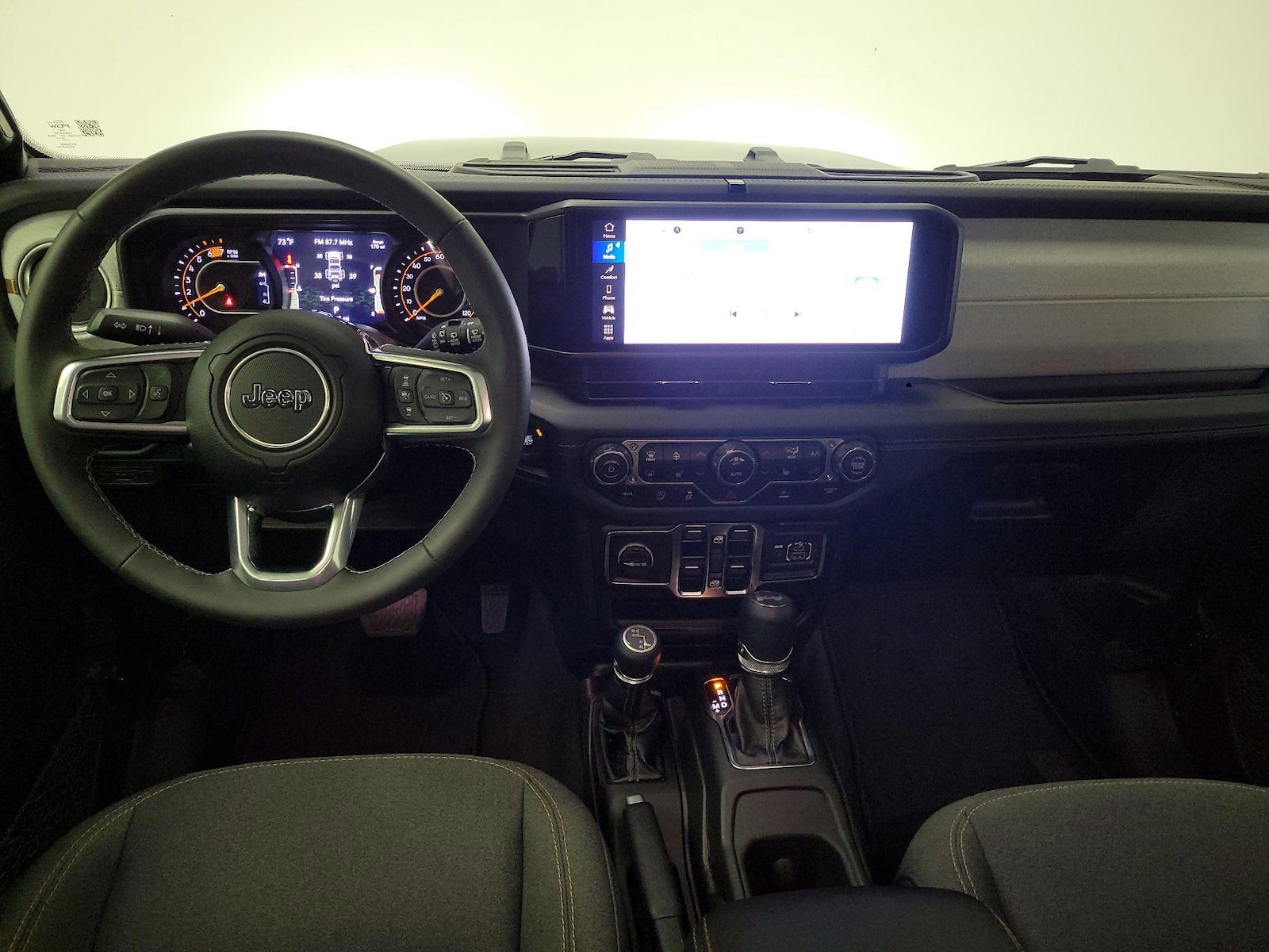 Apple CarPlay® & Android Auto™