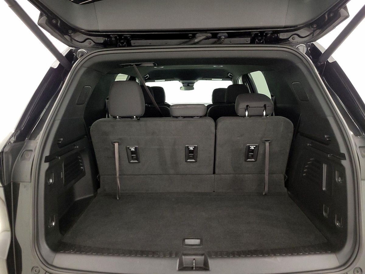 Trunk/Cargo (Seats Up)