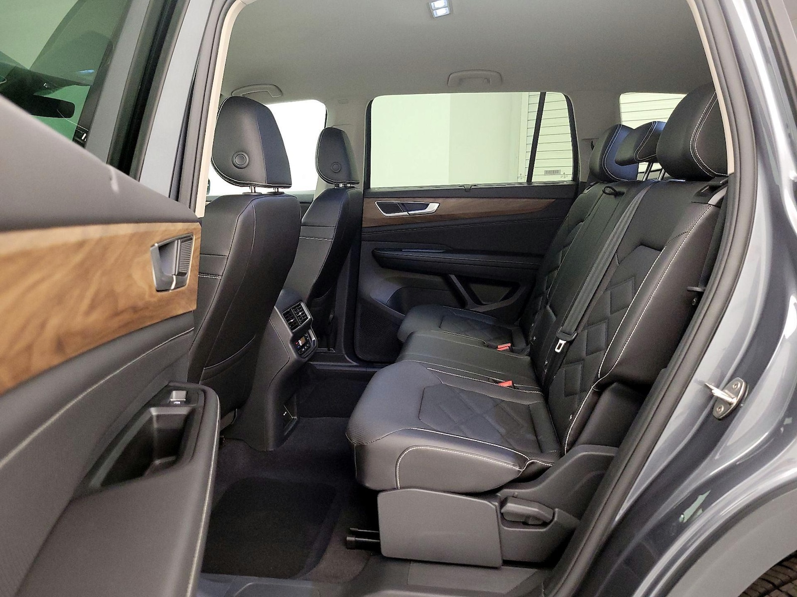Rear Air Conditioning