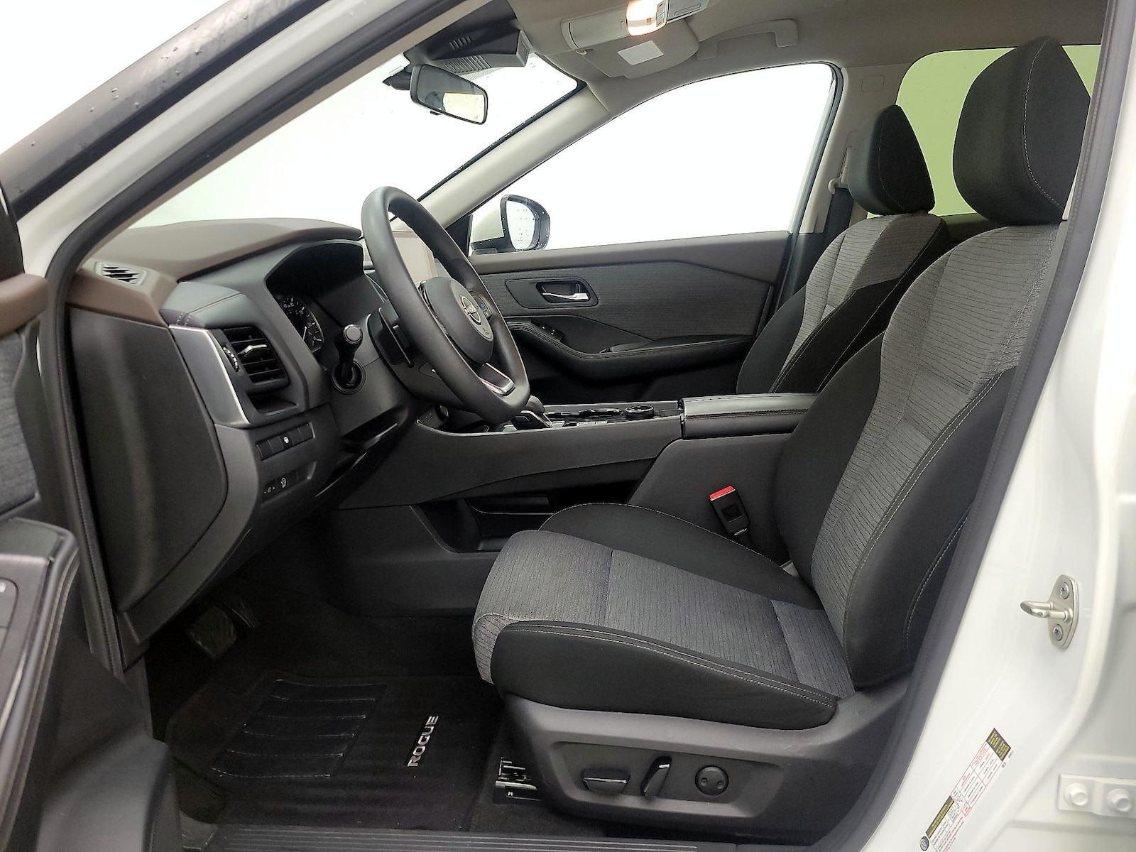 Power Seat(s) & Side Airbags