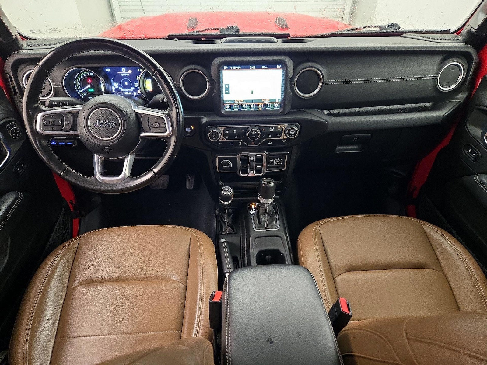 Apple CarPlay® & Android Auto™