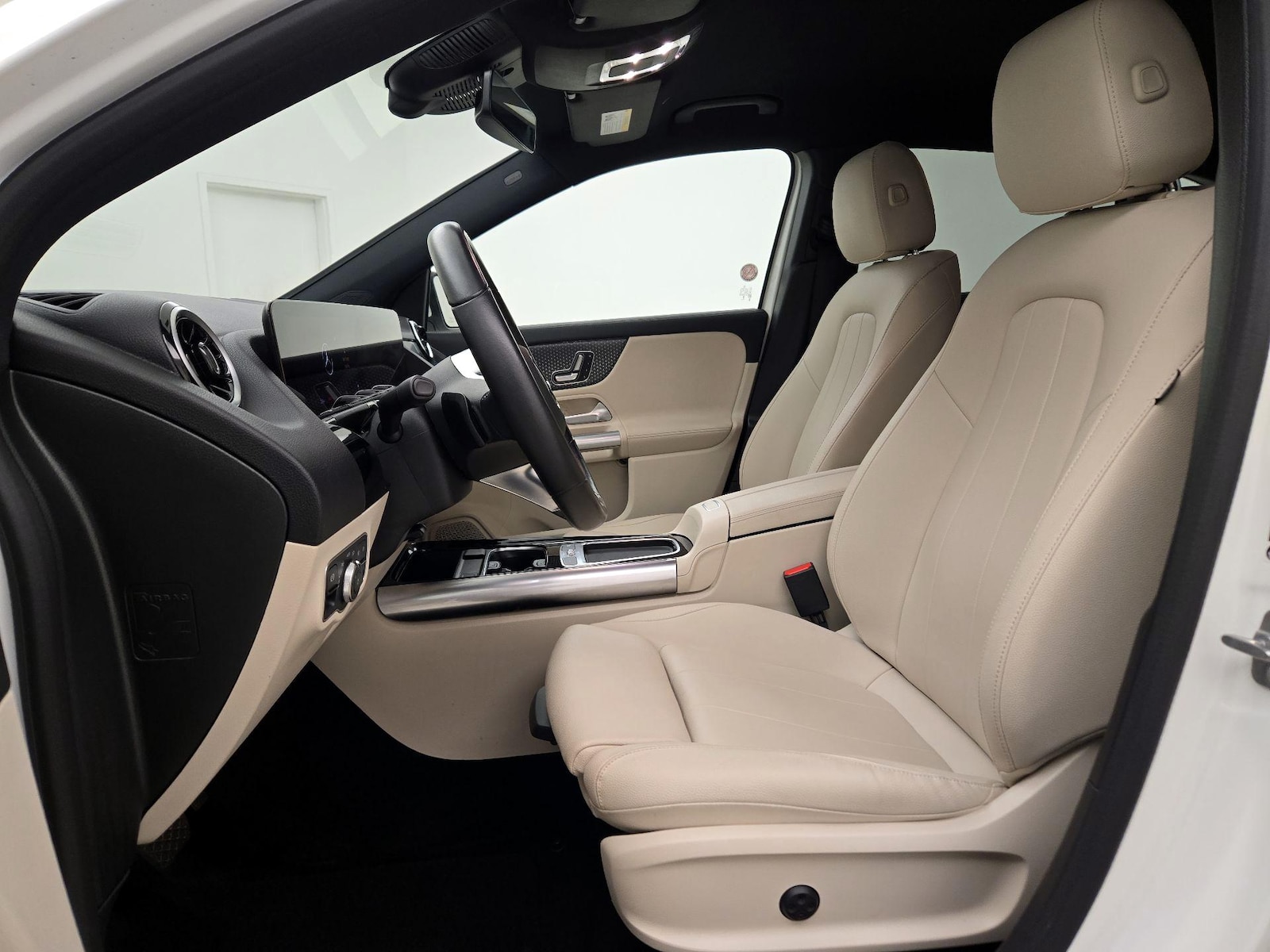 Power Seat(s) & Side Airbags