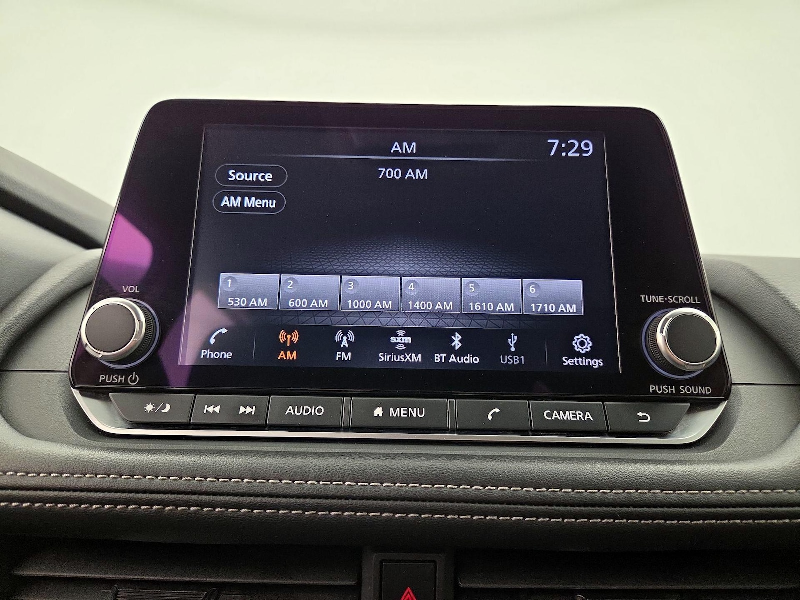 2025 Nissan Rogue SV - Photo 16