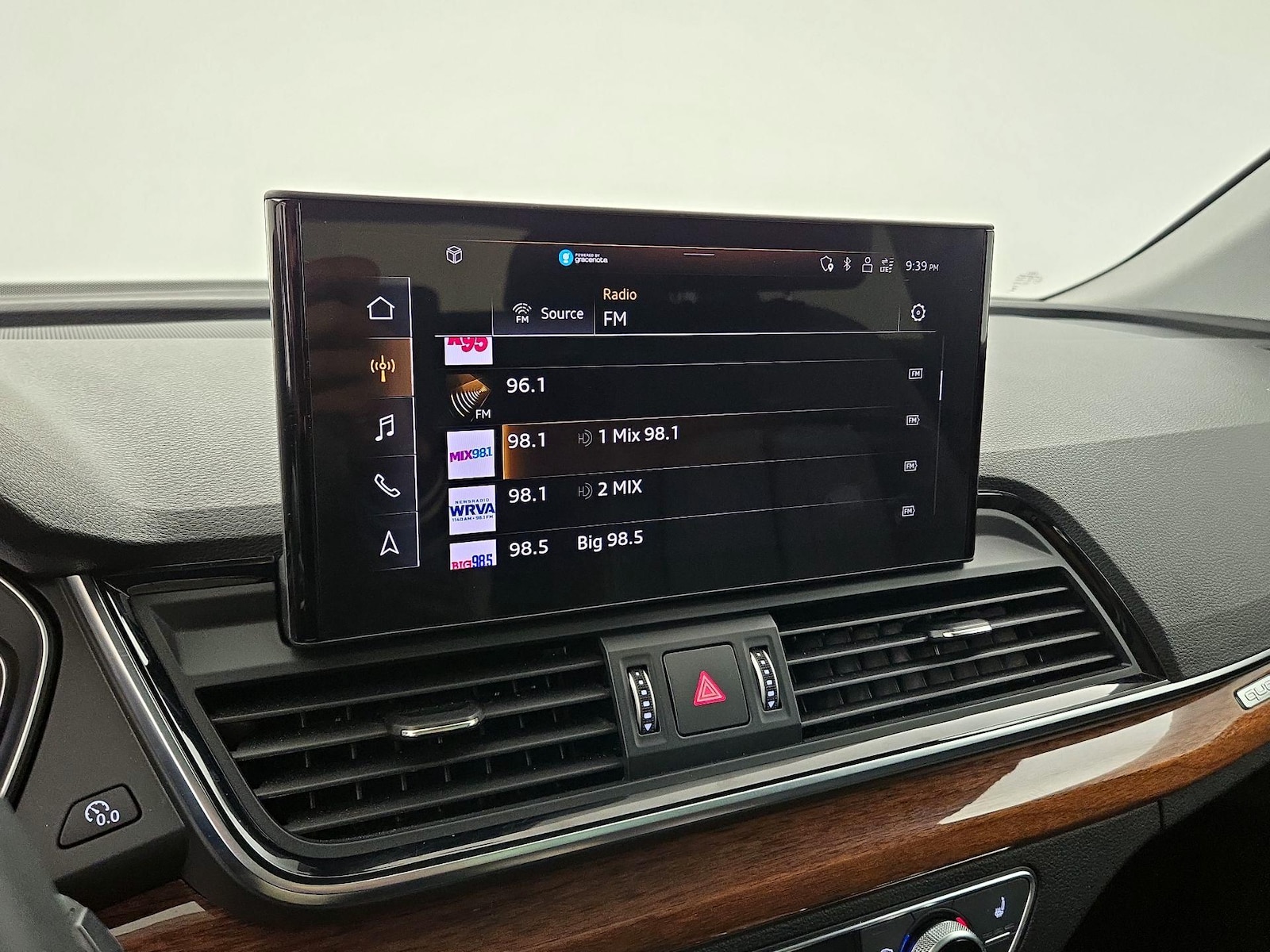 2023 Audi Q5 Premium - Photo 16